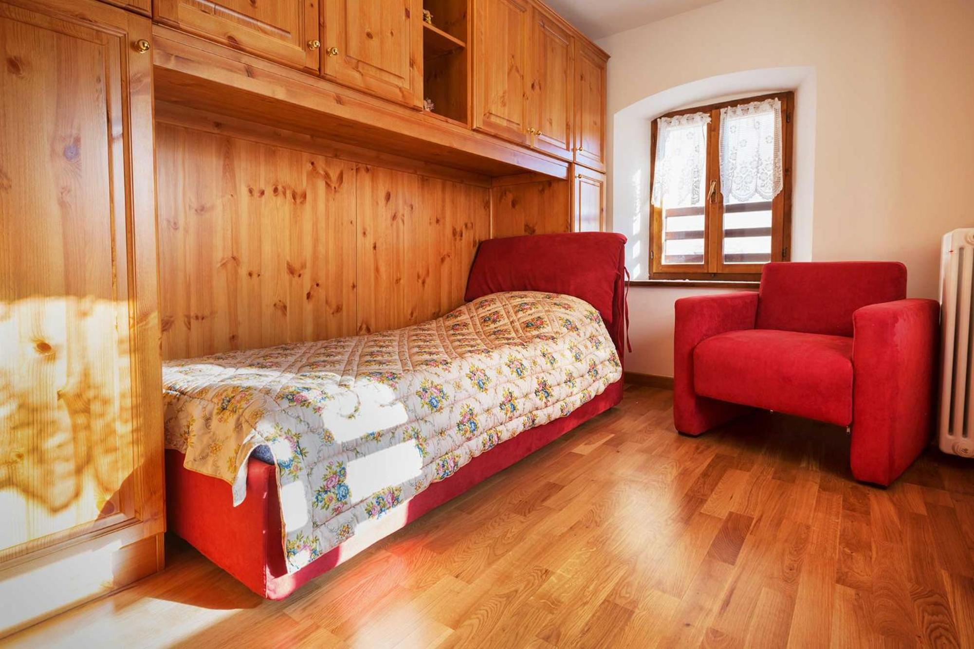 Apartment - Photo 8
