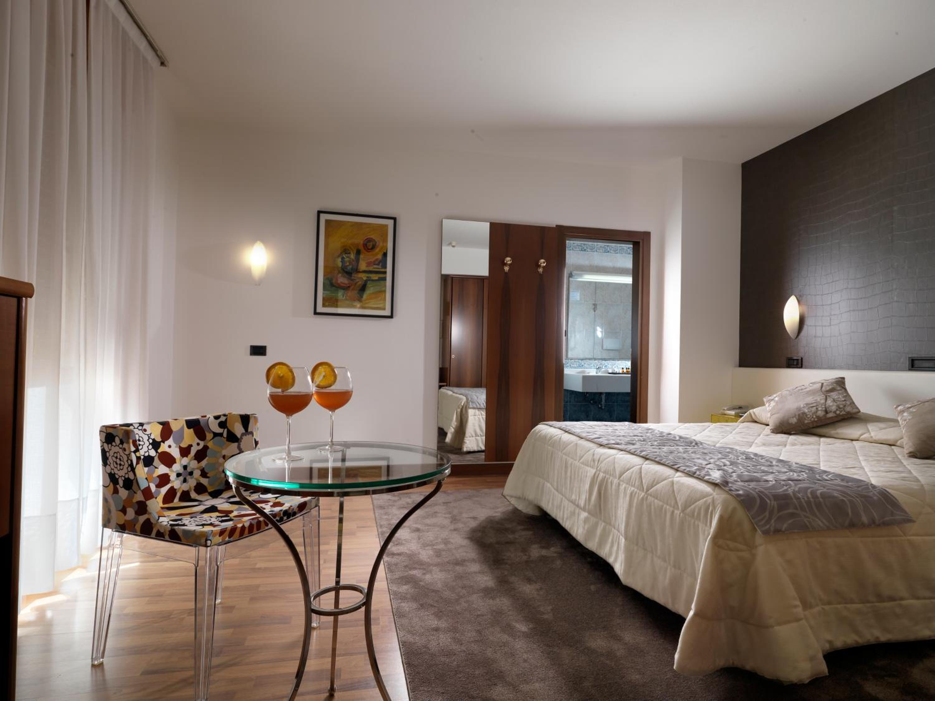 Quadruple Room - Photo 1
