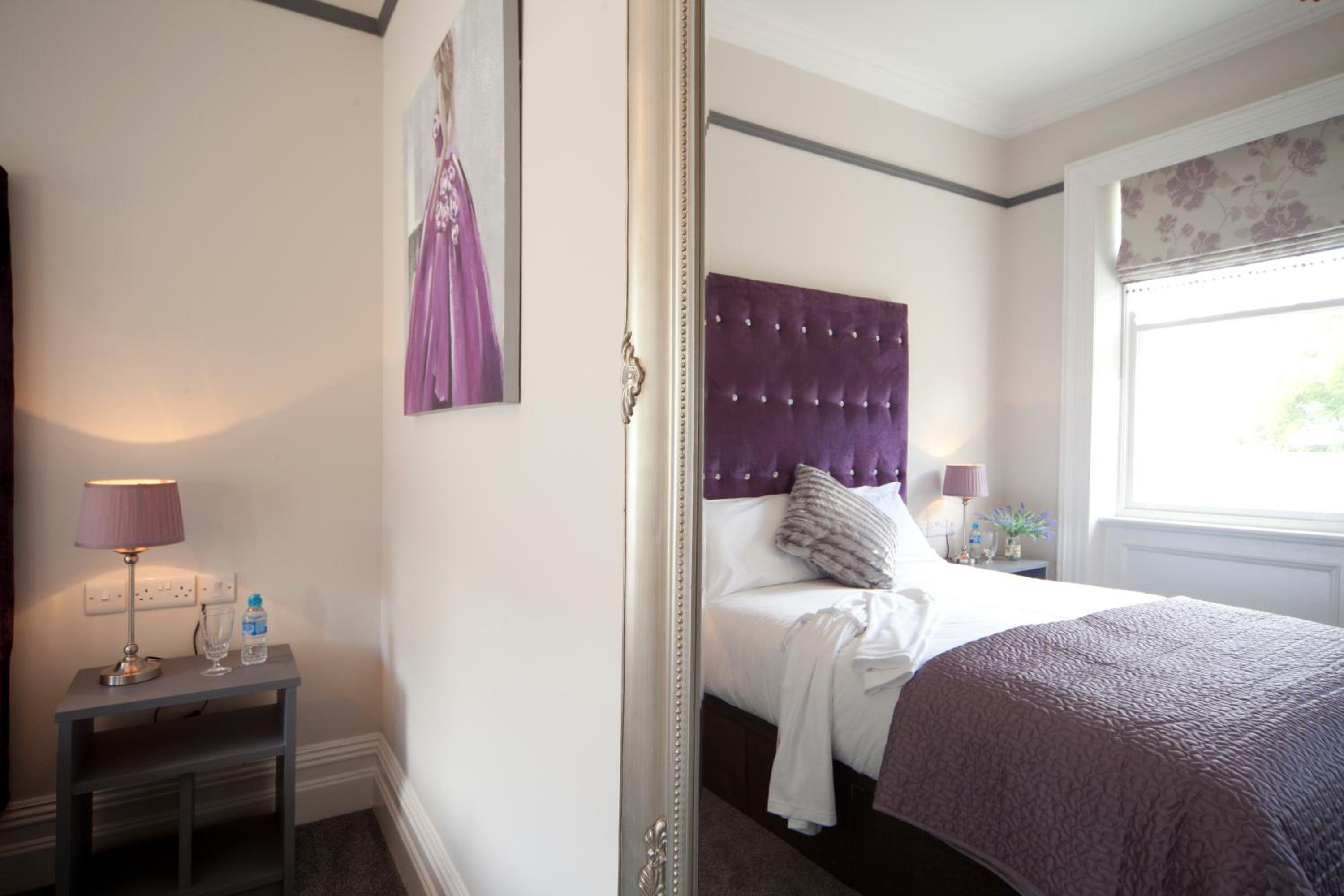 Standard Double Room photo 3