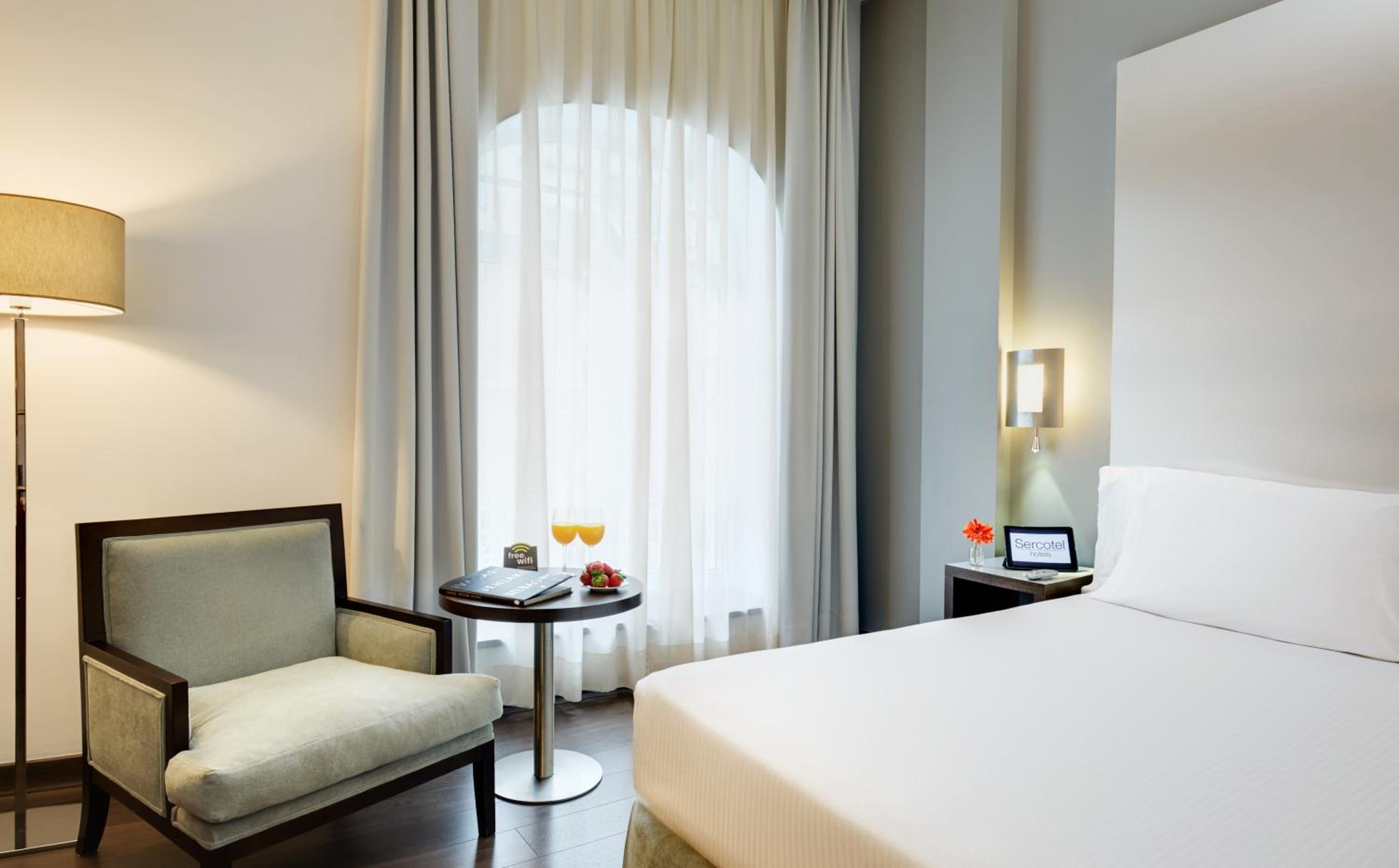 Double or Twin Room - Photo 1