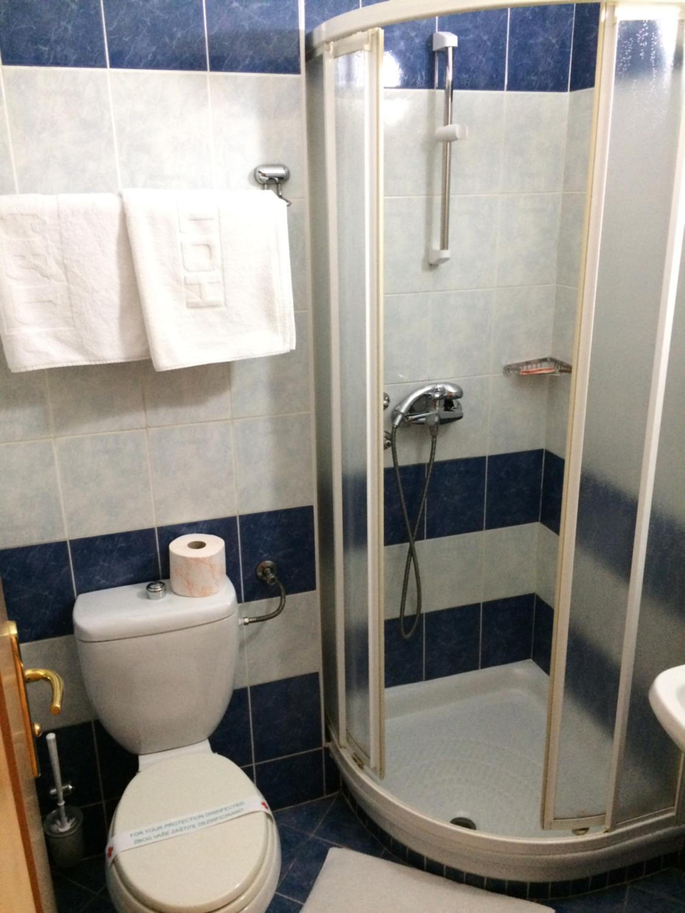 Single Room photo 3