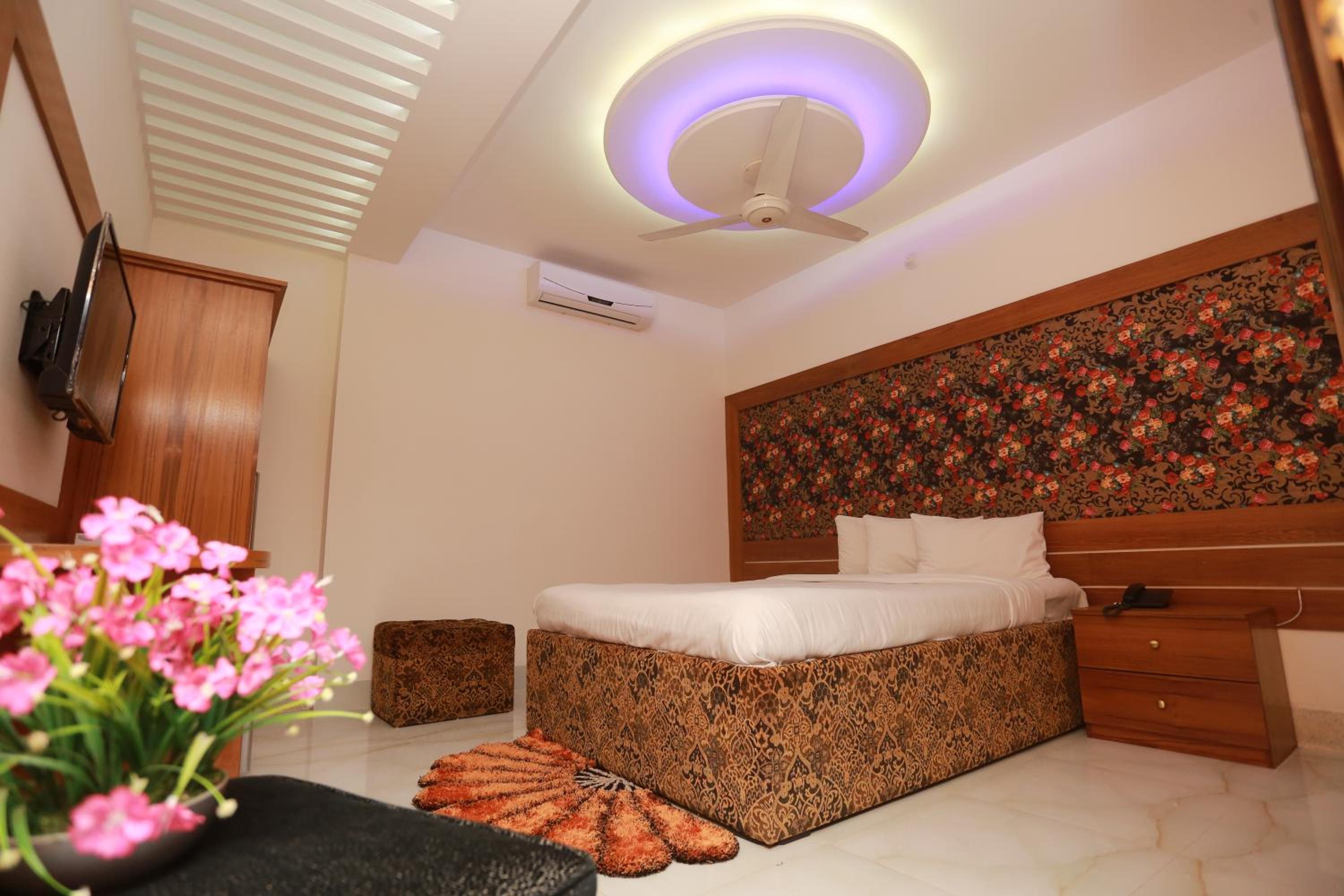Deluxe Double Room photo 2