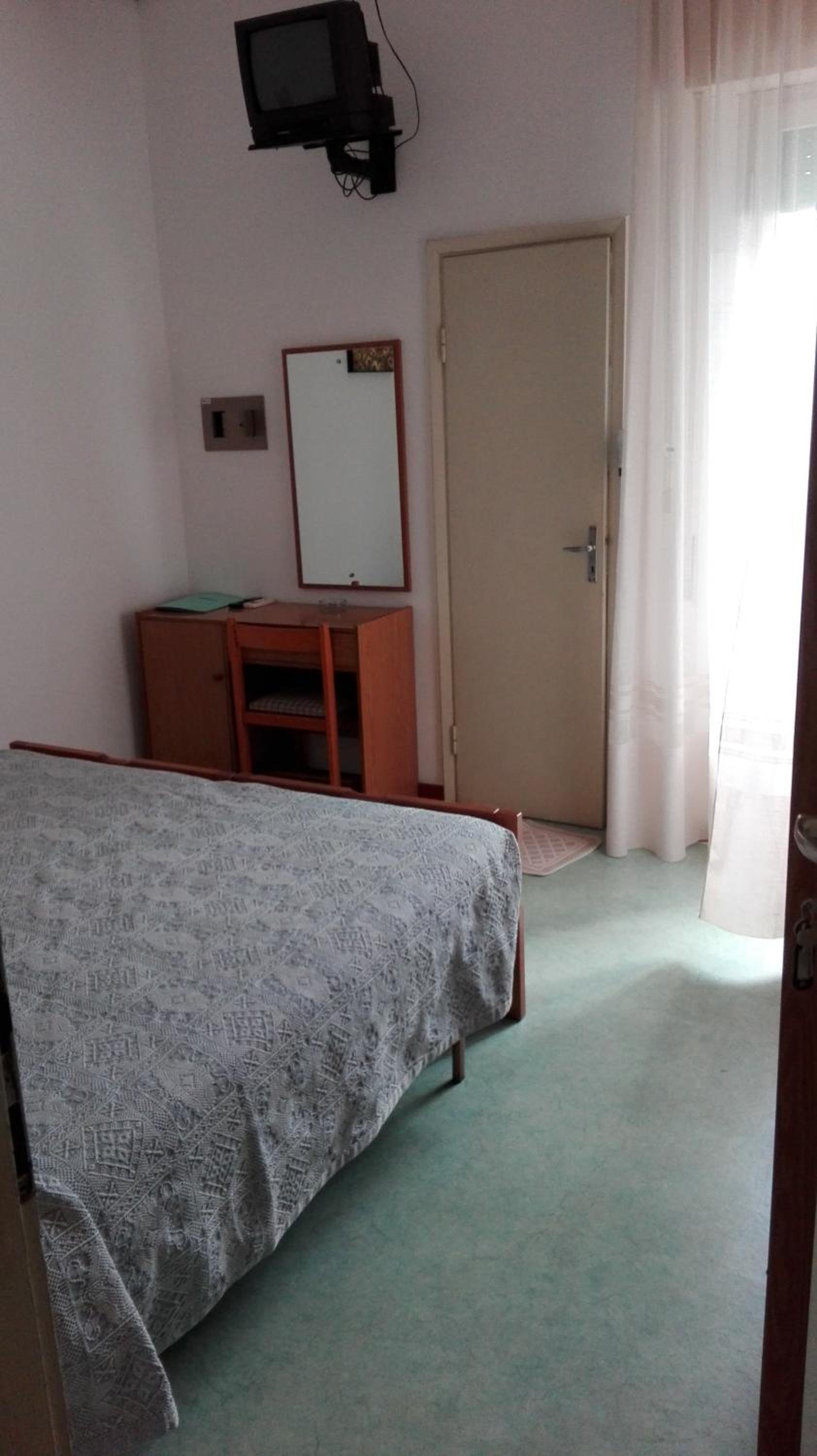 Economy Double or Twin Room - Photo 1