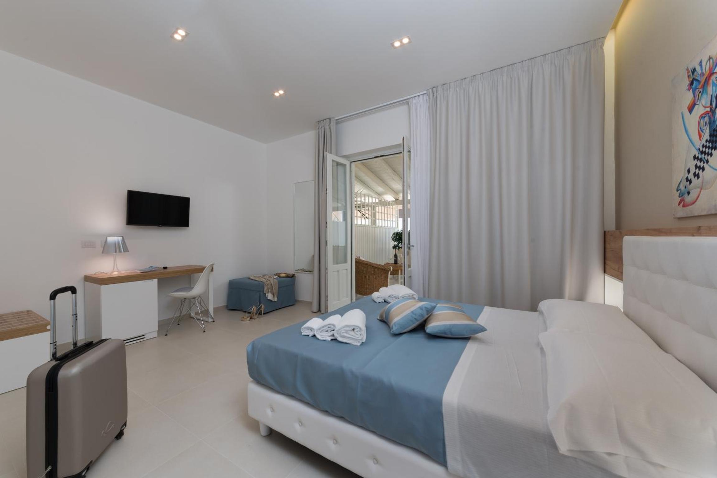 Deluxe Double or Twin Room