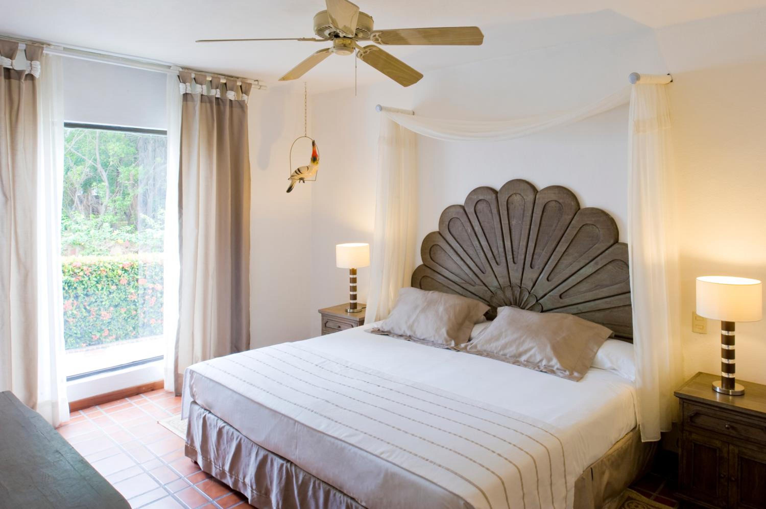 One-Bedroom Villa - Photo 3