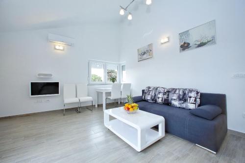 Apartment with Sea View photo 2