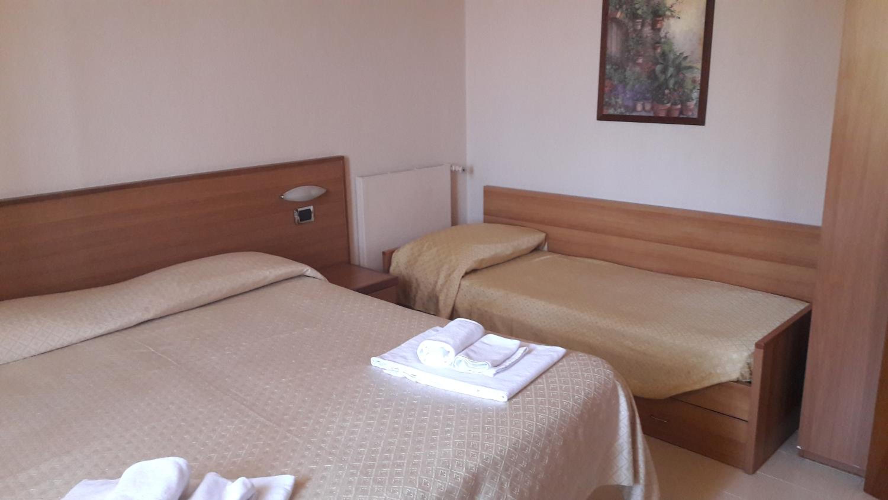 One-Bedroom Apartment (3 Adults) - Photo 1