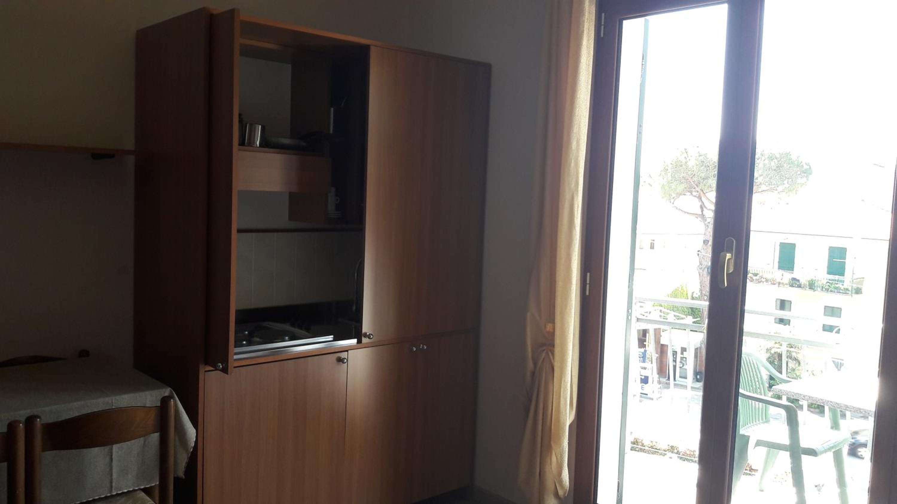 One-Bedroom Apartment (3 Adults) - Photo 5