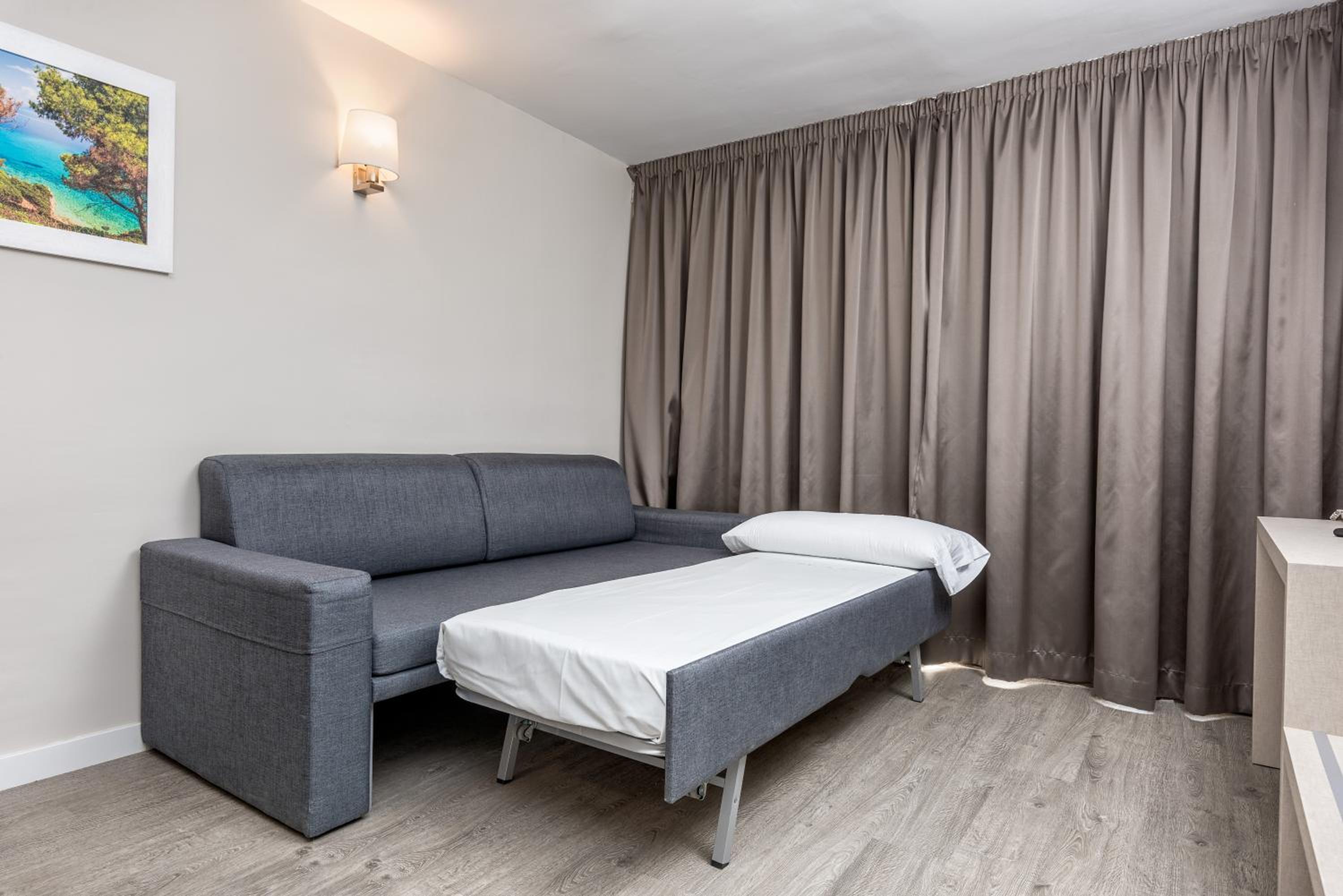 Two-Bedroom Apartment - Photo 11