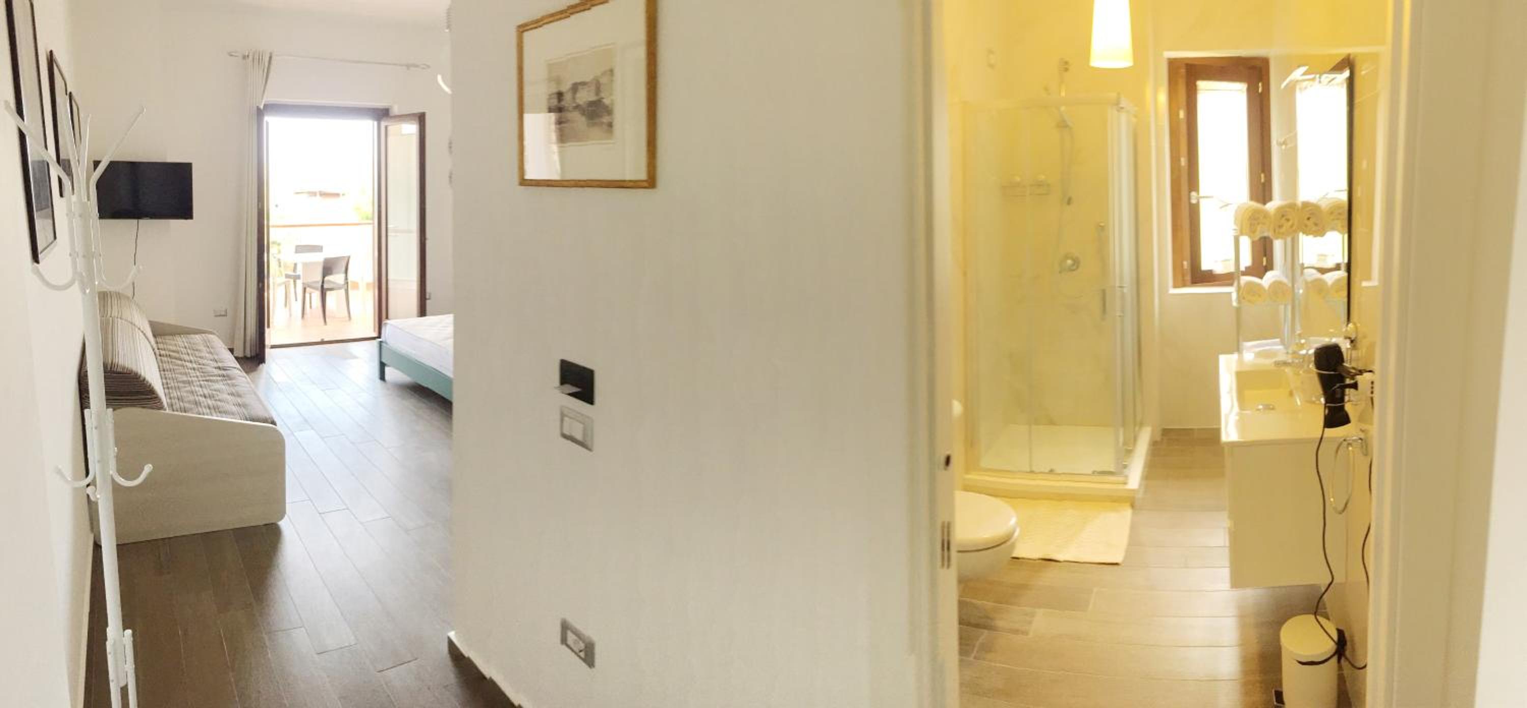One-Bedroom House photo 1