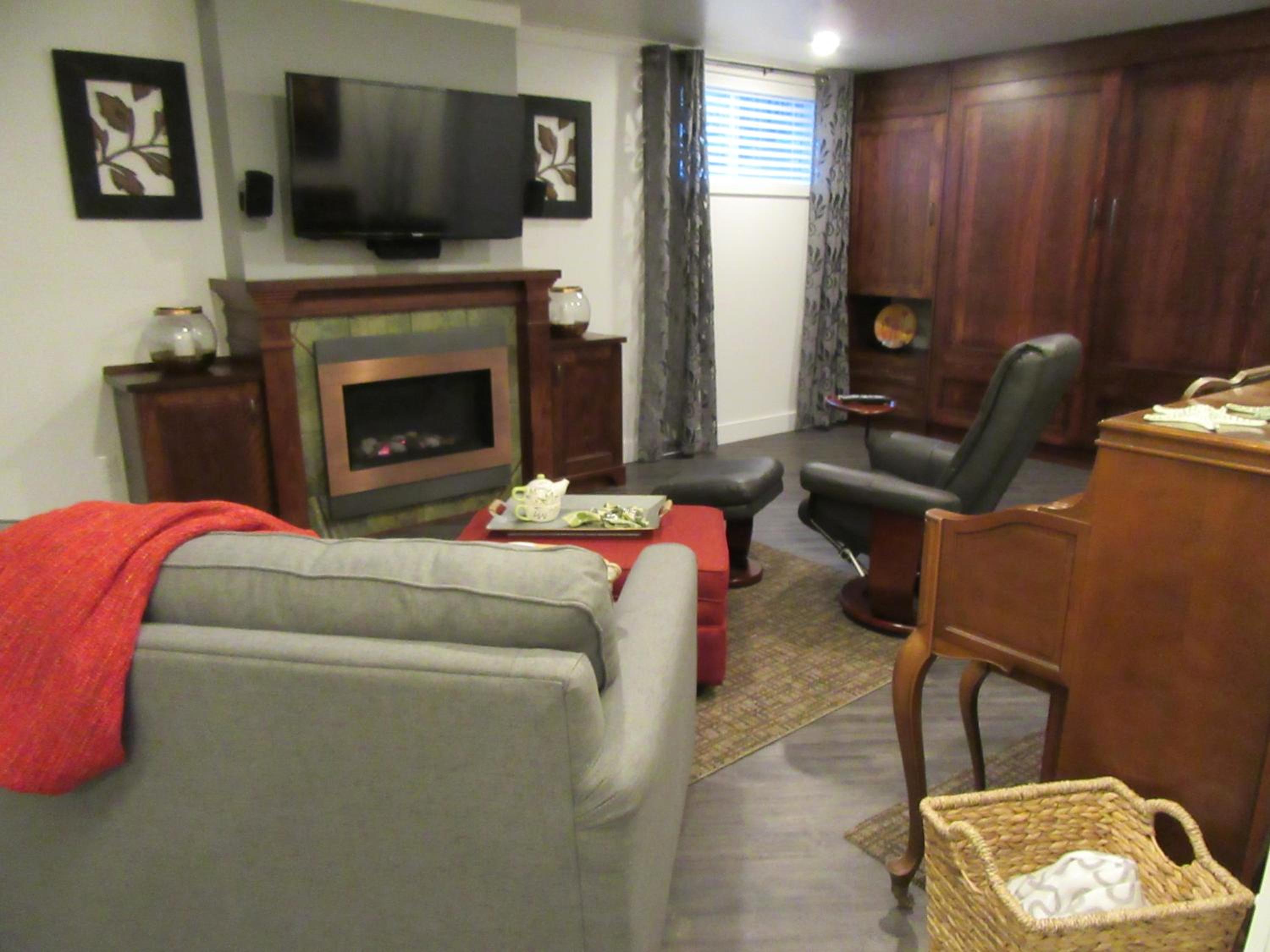 Studio Apartment photo 1