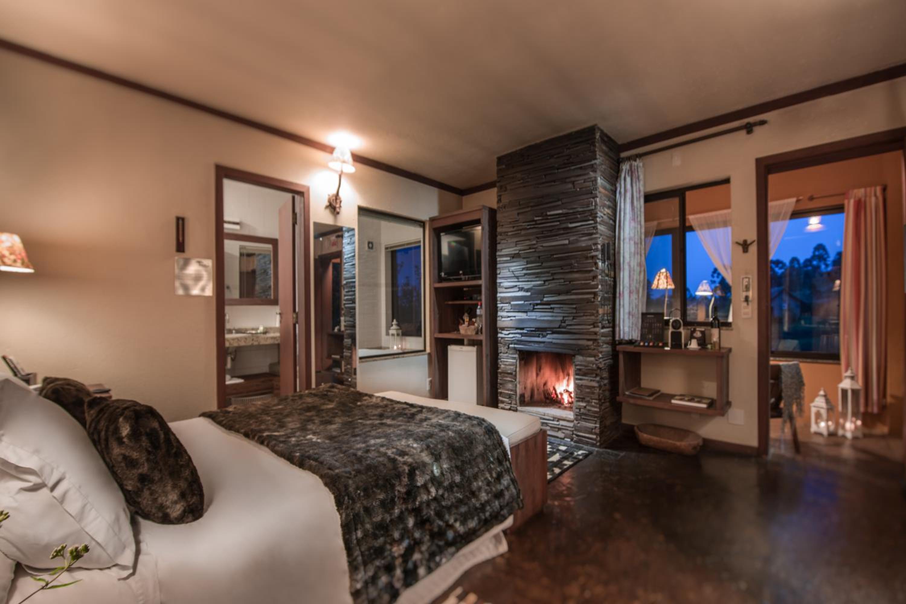 Superior Chalet with Spa Bath photo 2