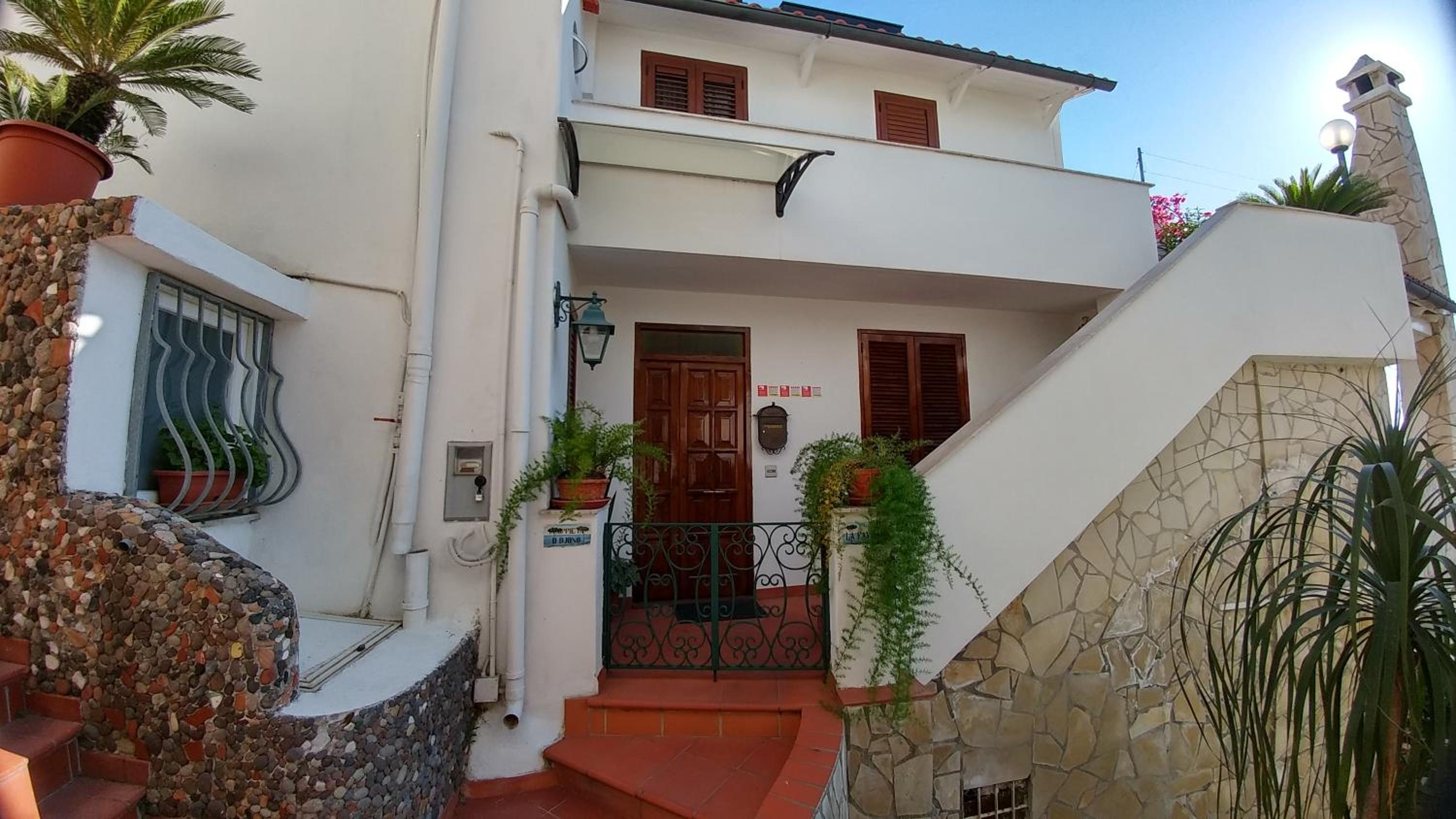 Apartment with Sea View - Photo 19