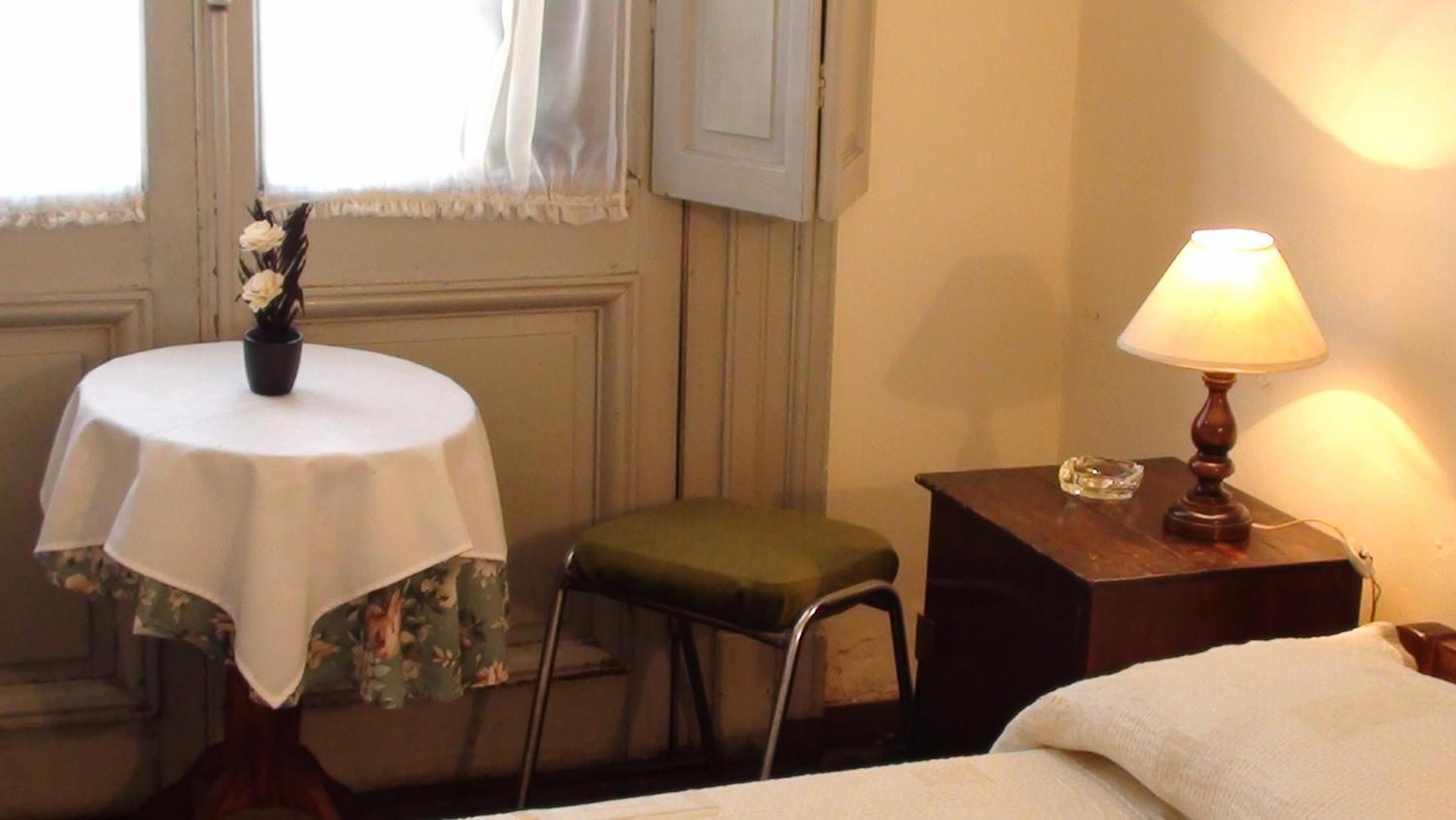 Double Room with Shared Bathroom photo 3