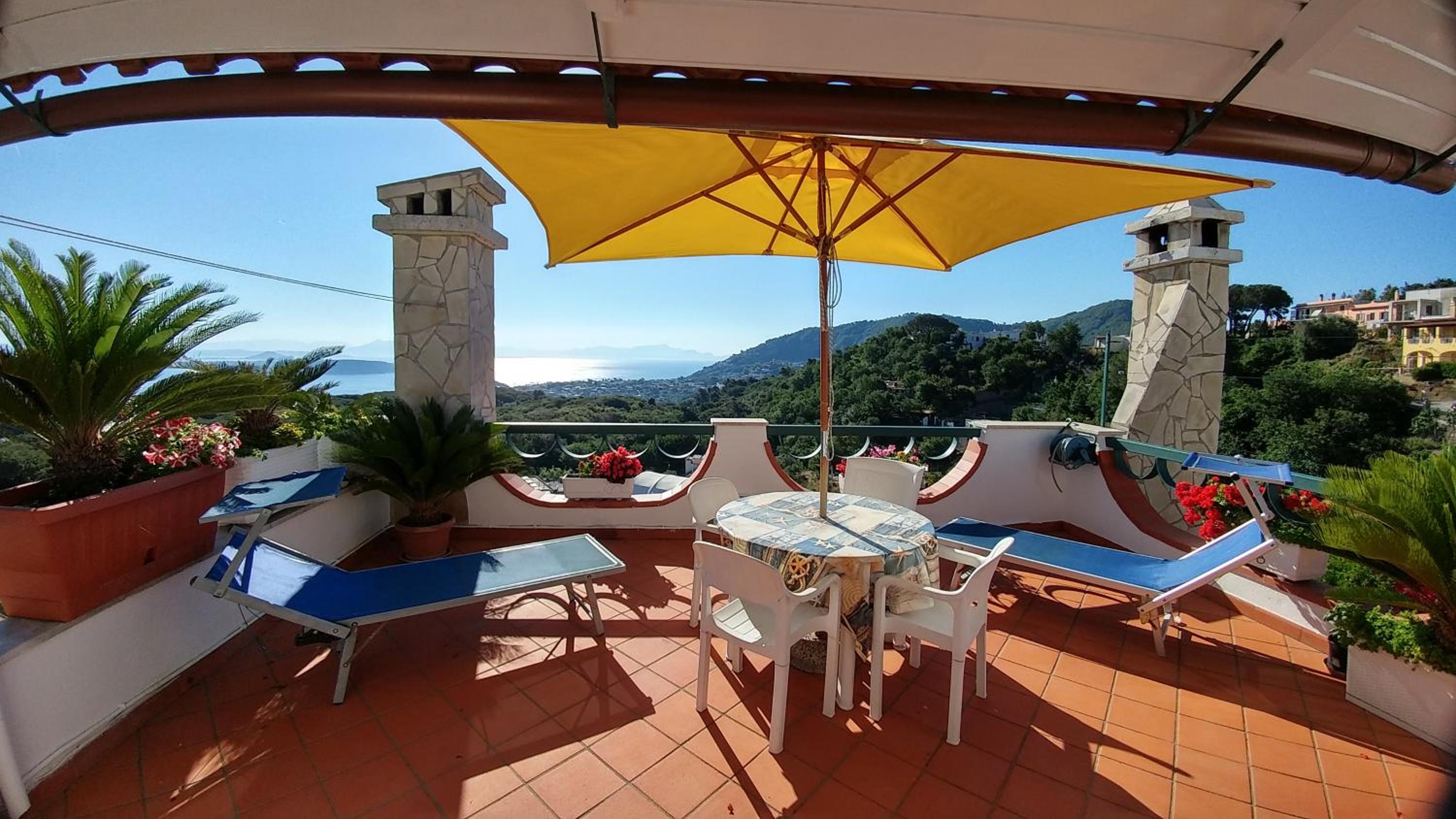 Apartment with Sea View - Photo 21