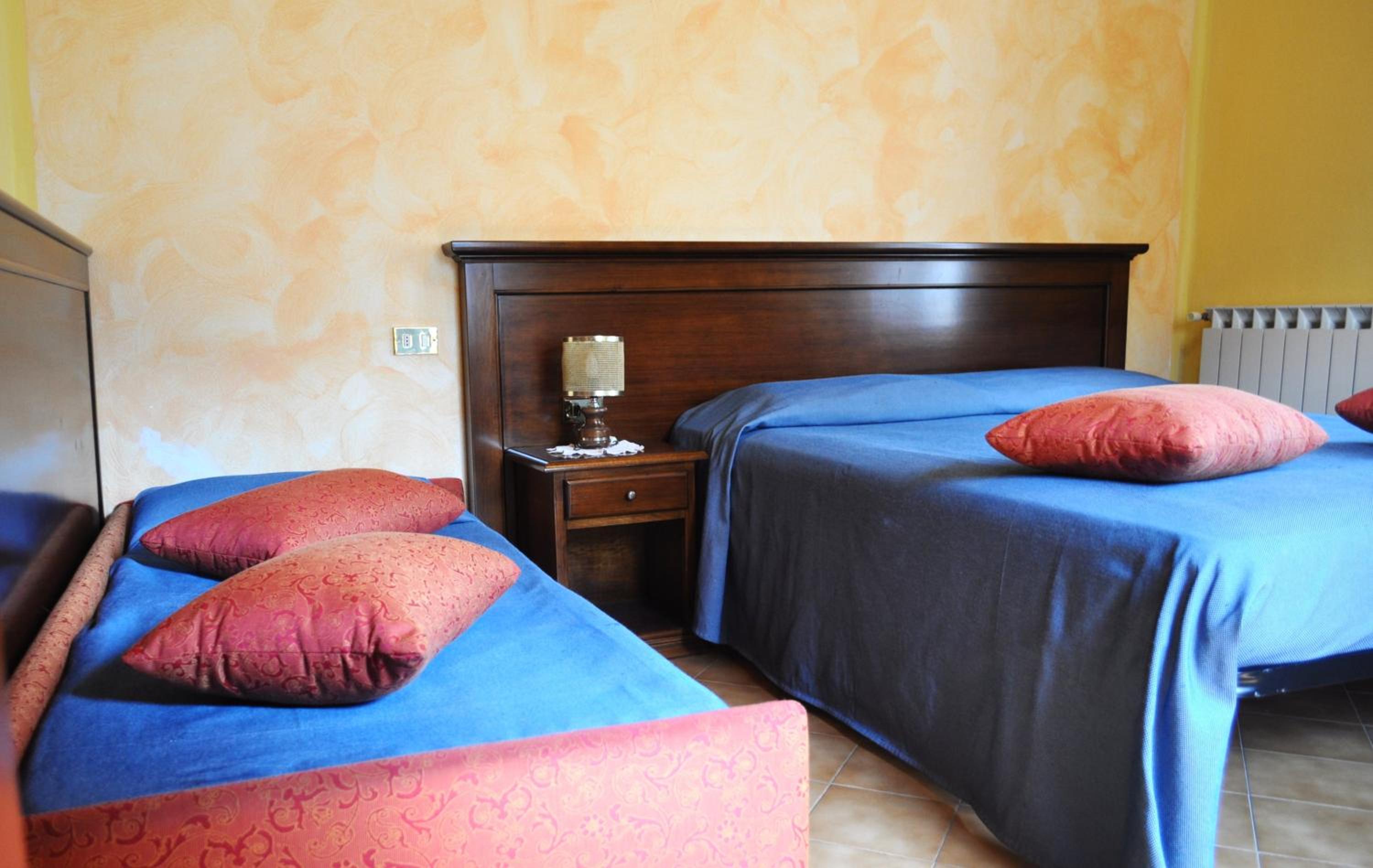 Triple Room - Photo 6