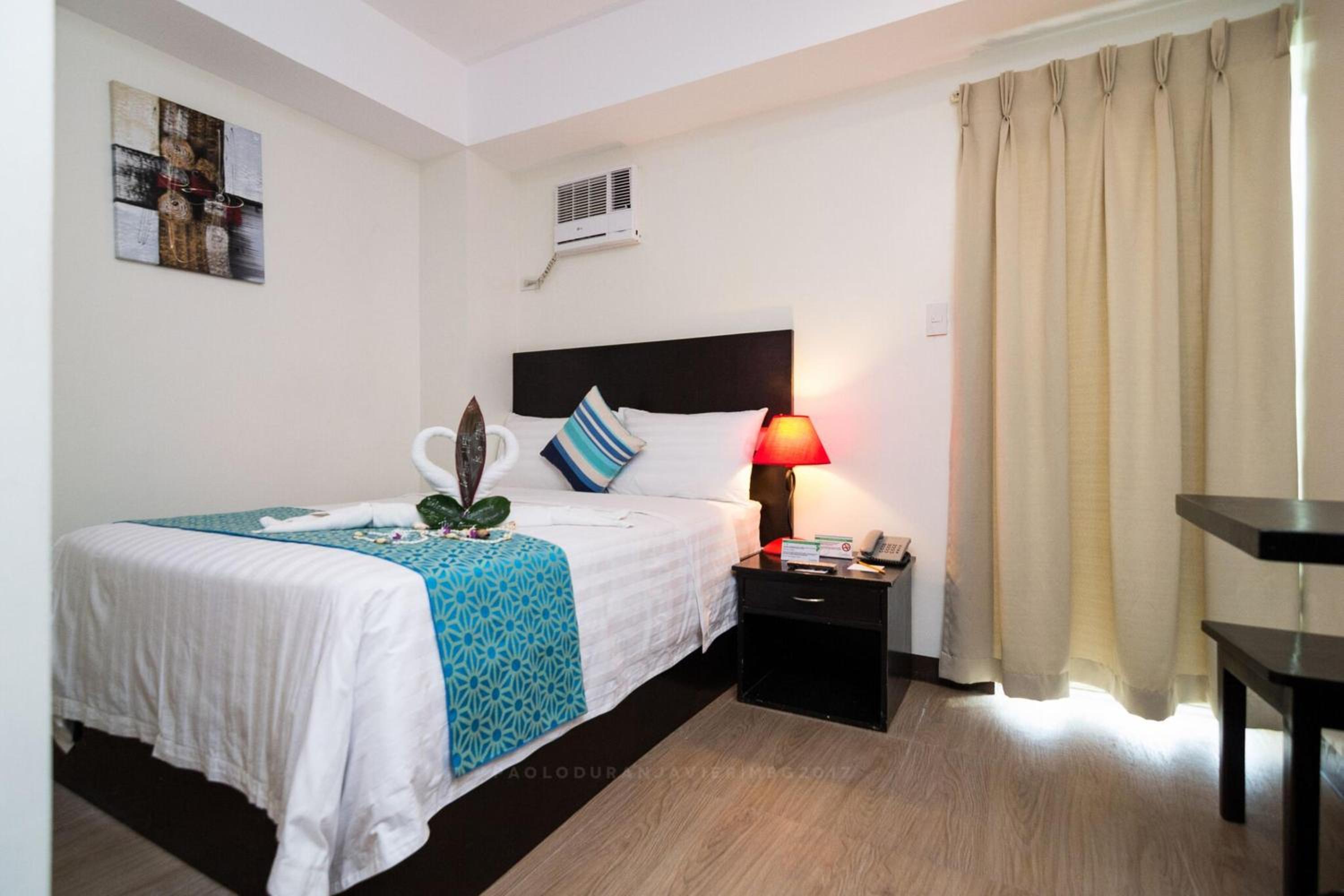 Deluxe Double or Twin Room photo 2