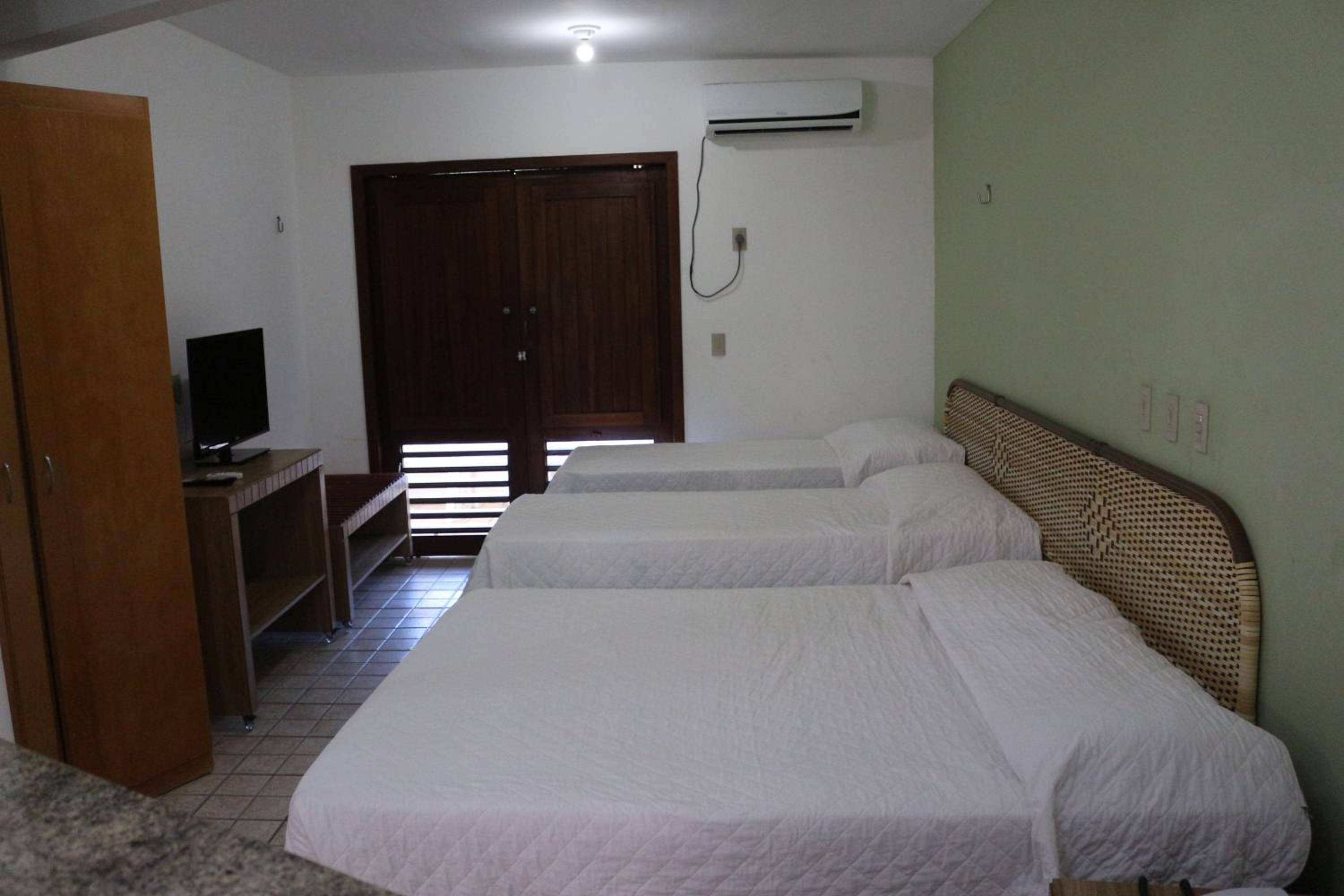 Family Room - Photo 9