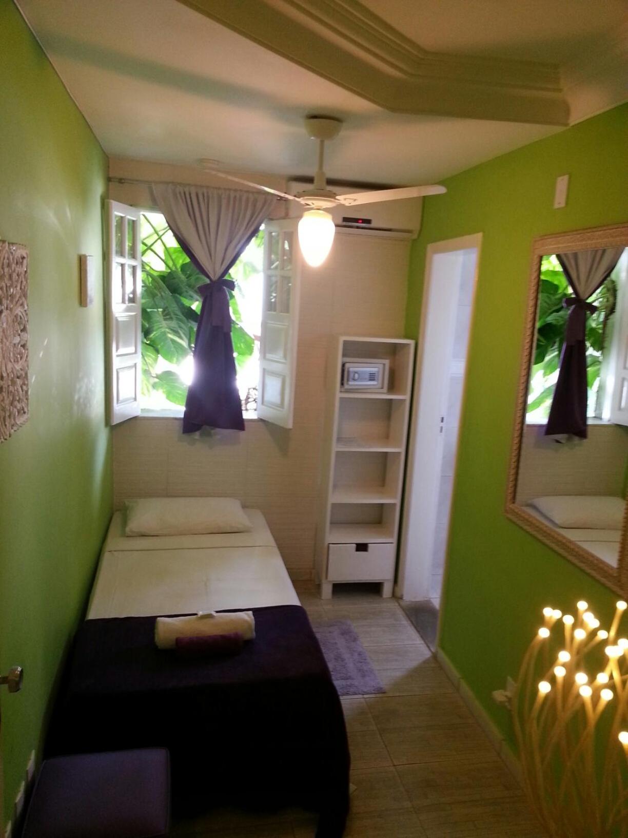 Single Room photo 2