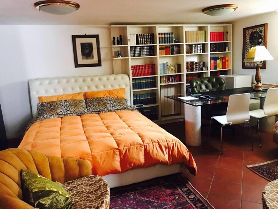 One-Bedroom Apartment - Photo 34