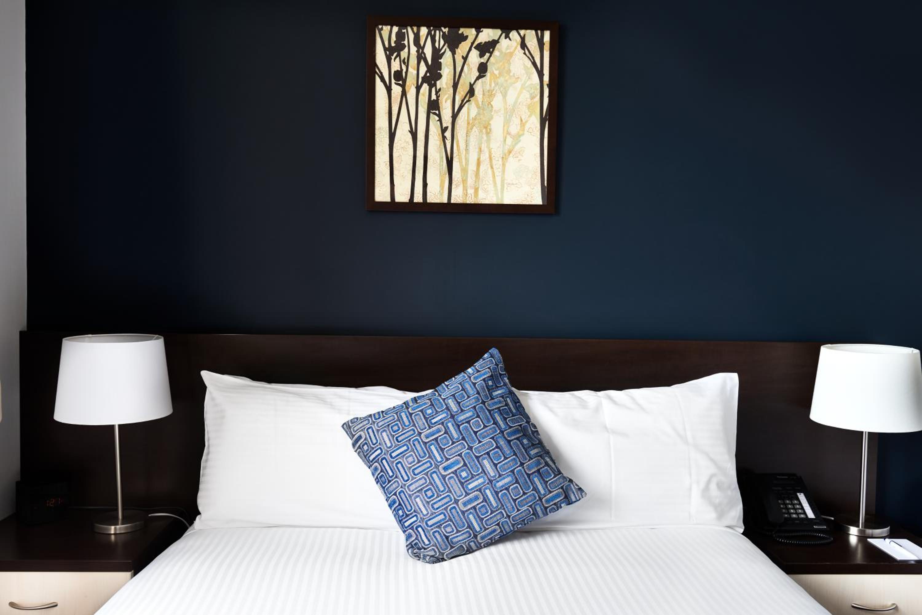 Standard Queen Room - Photo 2