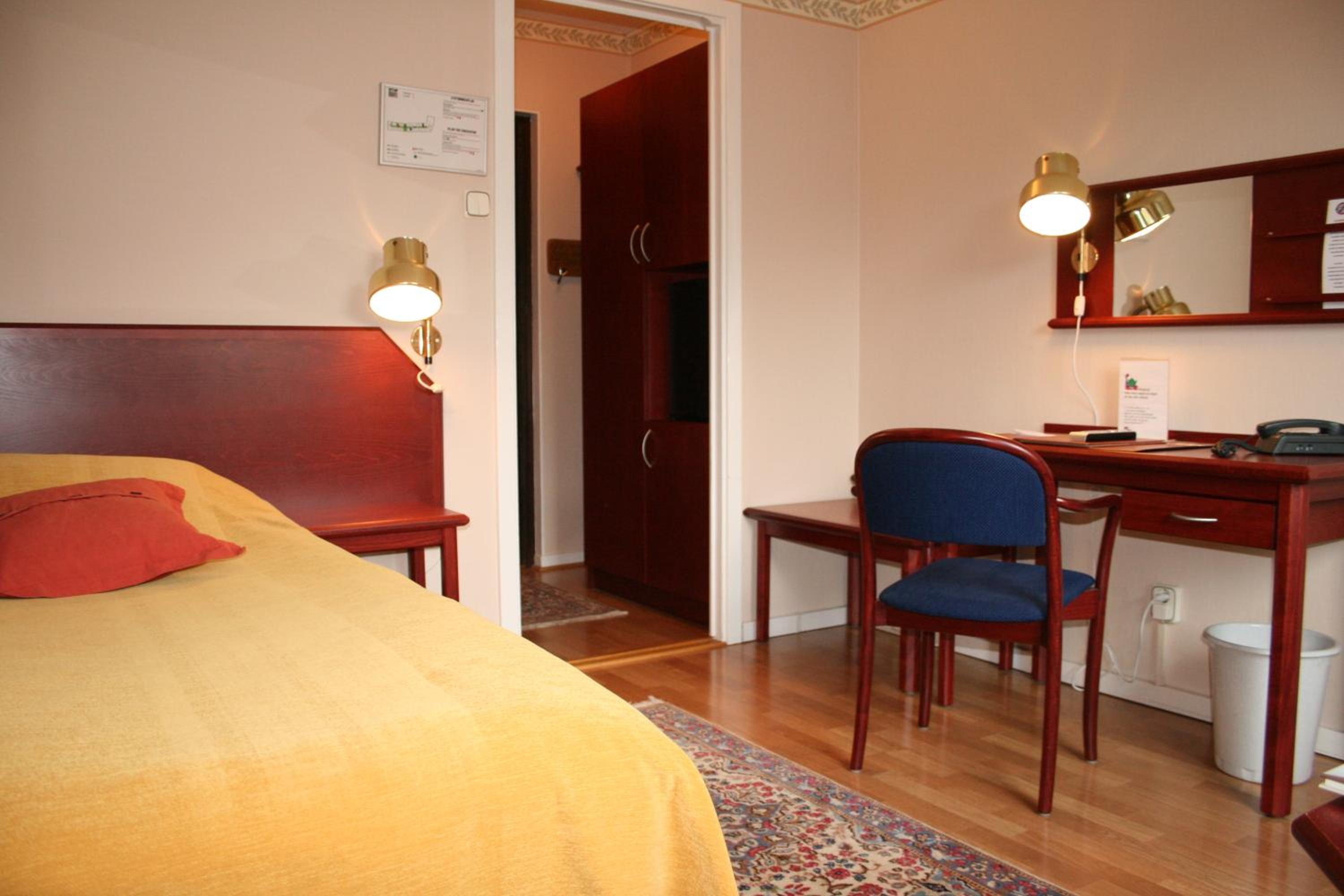 Small Double Room photo 3