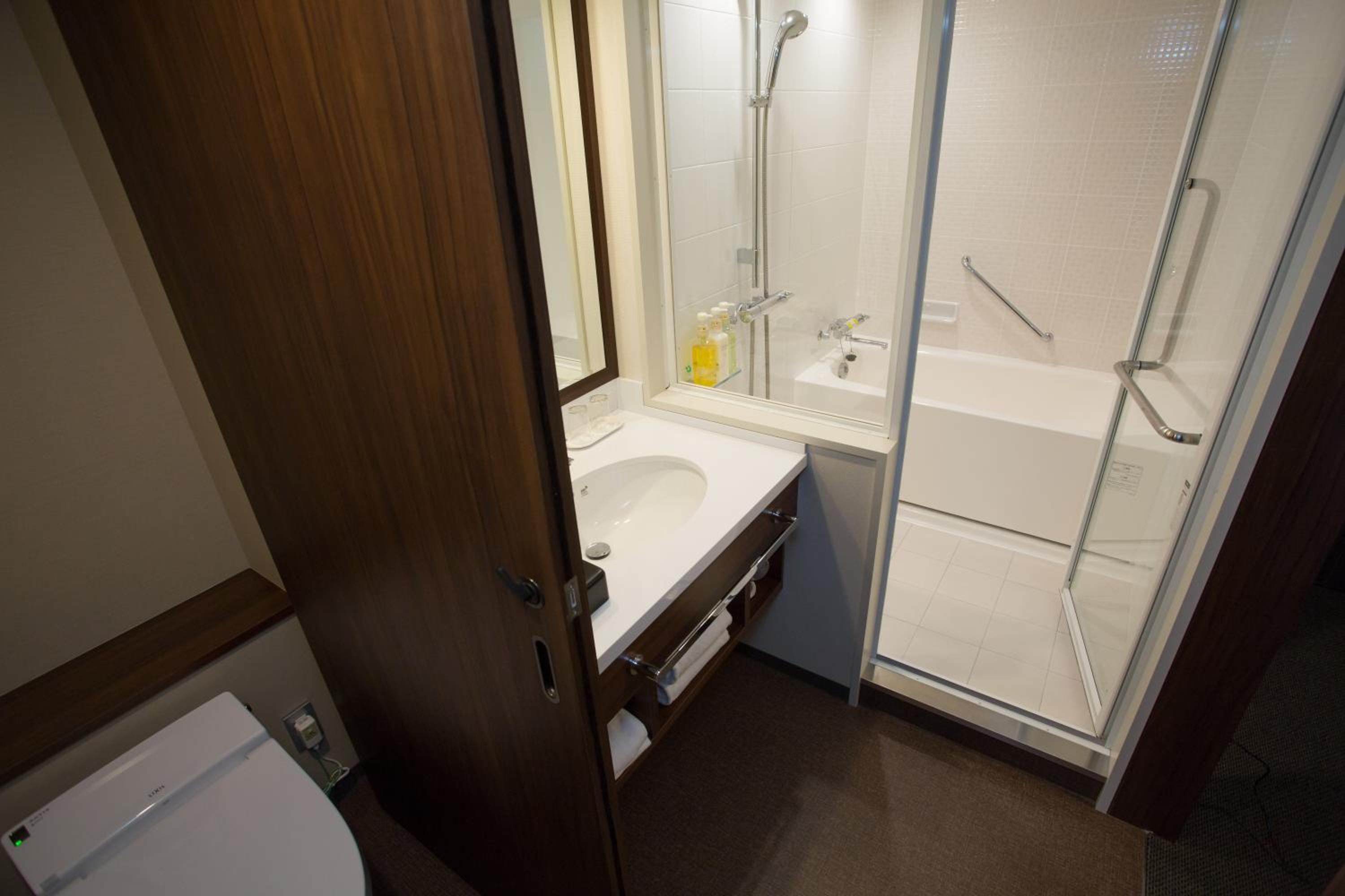 Superior Floor Twin Room with Separate Bathroom - Non-Smoking - Photo 6