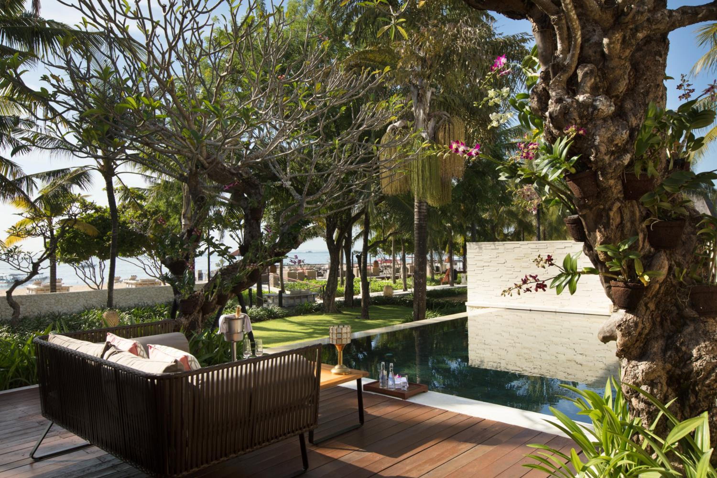 Royal One-Bedroom Private Pool Villa with Free Benefit - Photo 10