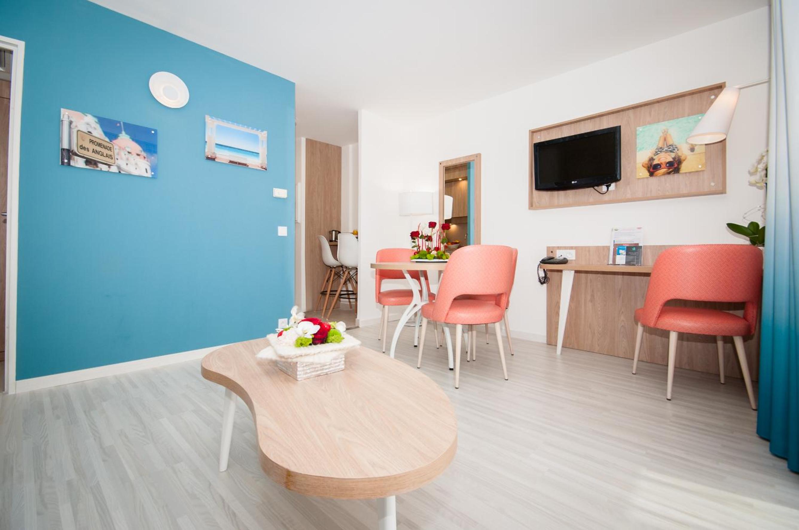 Standard Apartment with Balcony (4 Adults) - Photo 4