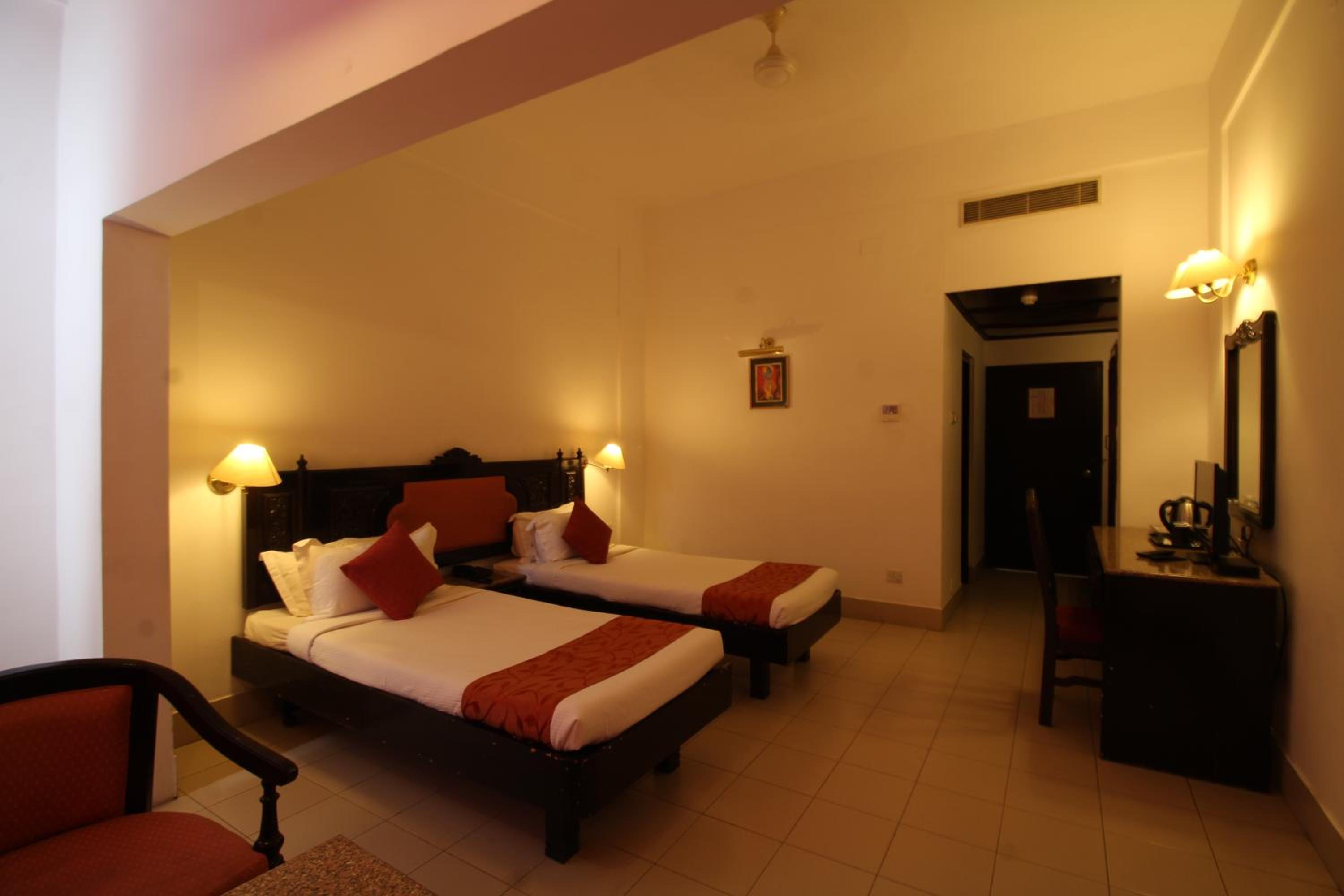 Deluxe Twin Room photo 1