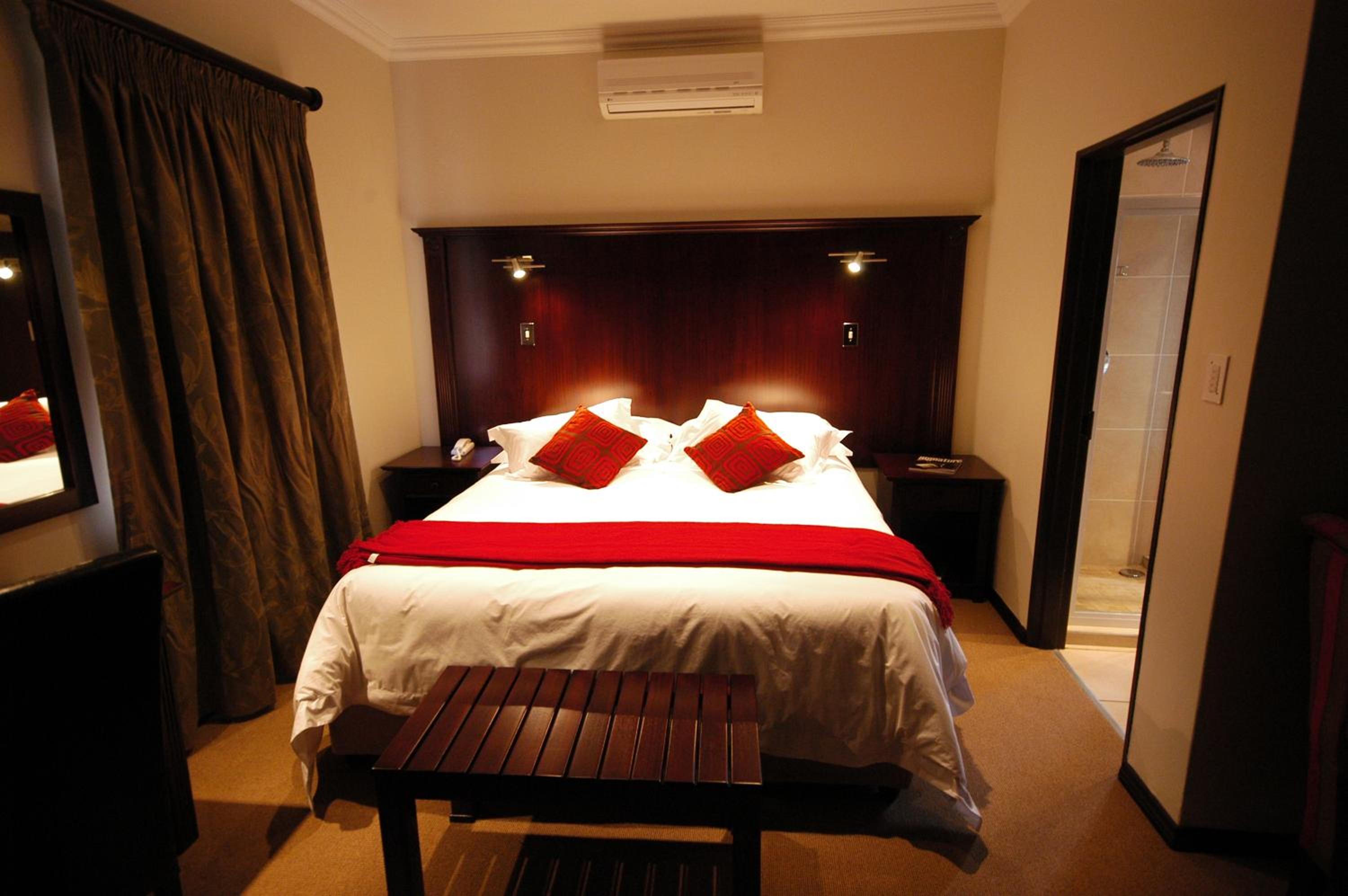 Double Room with Private Bathroom photo 3