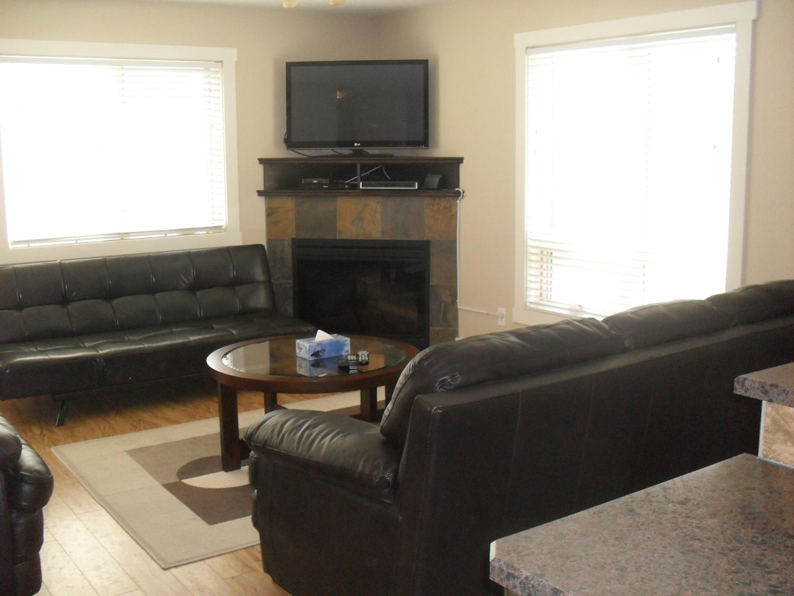 Apartment with Mountain View photo 1