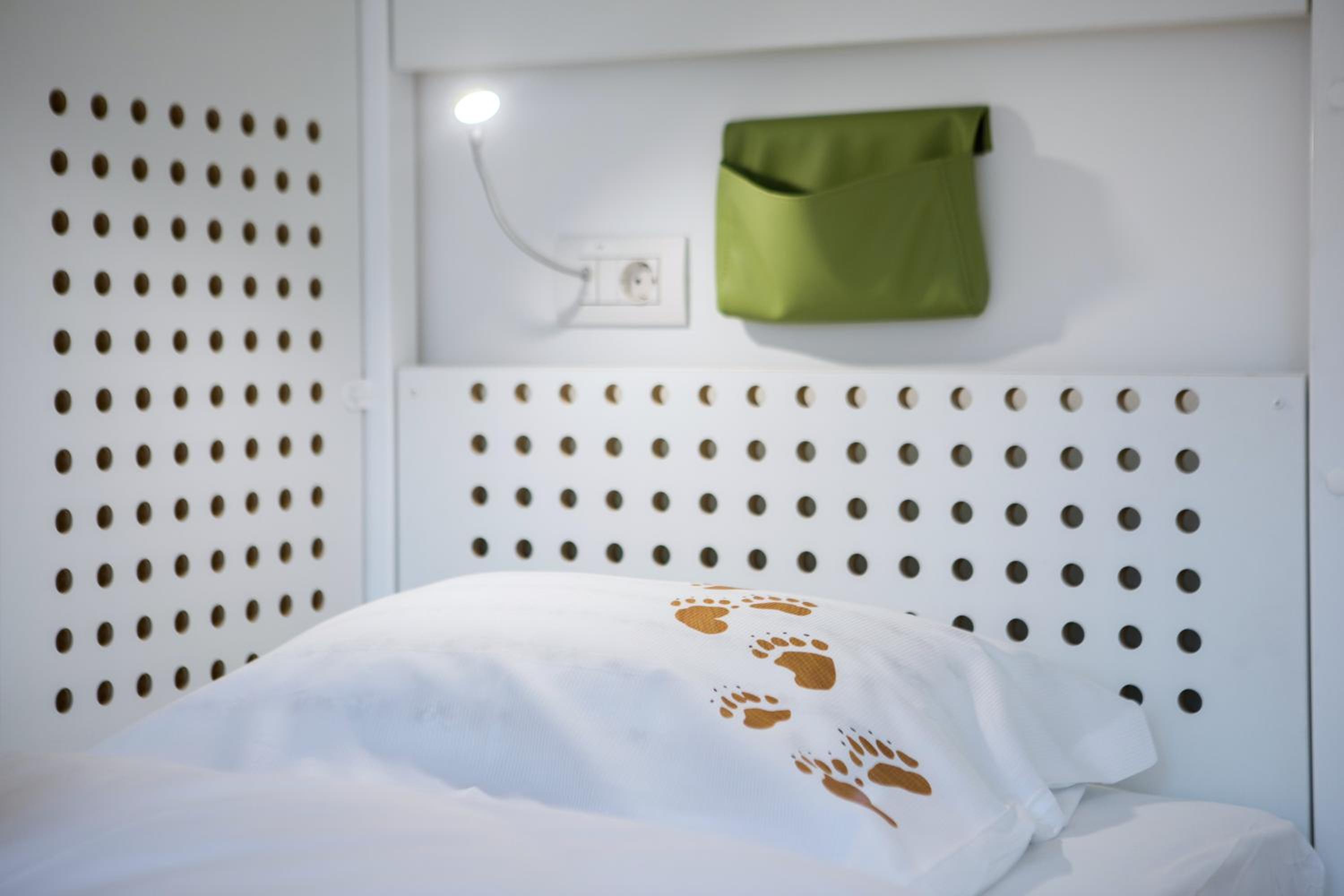 Quadruple Room - Photo 8