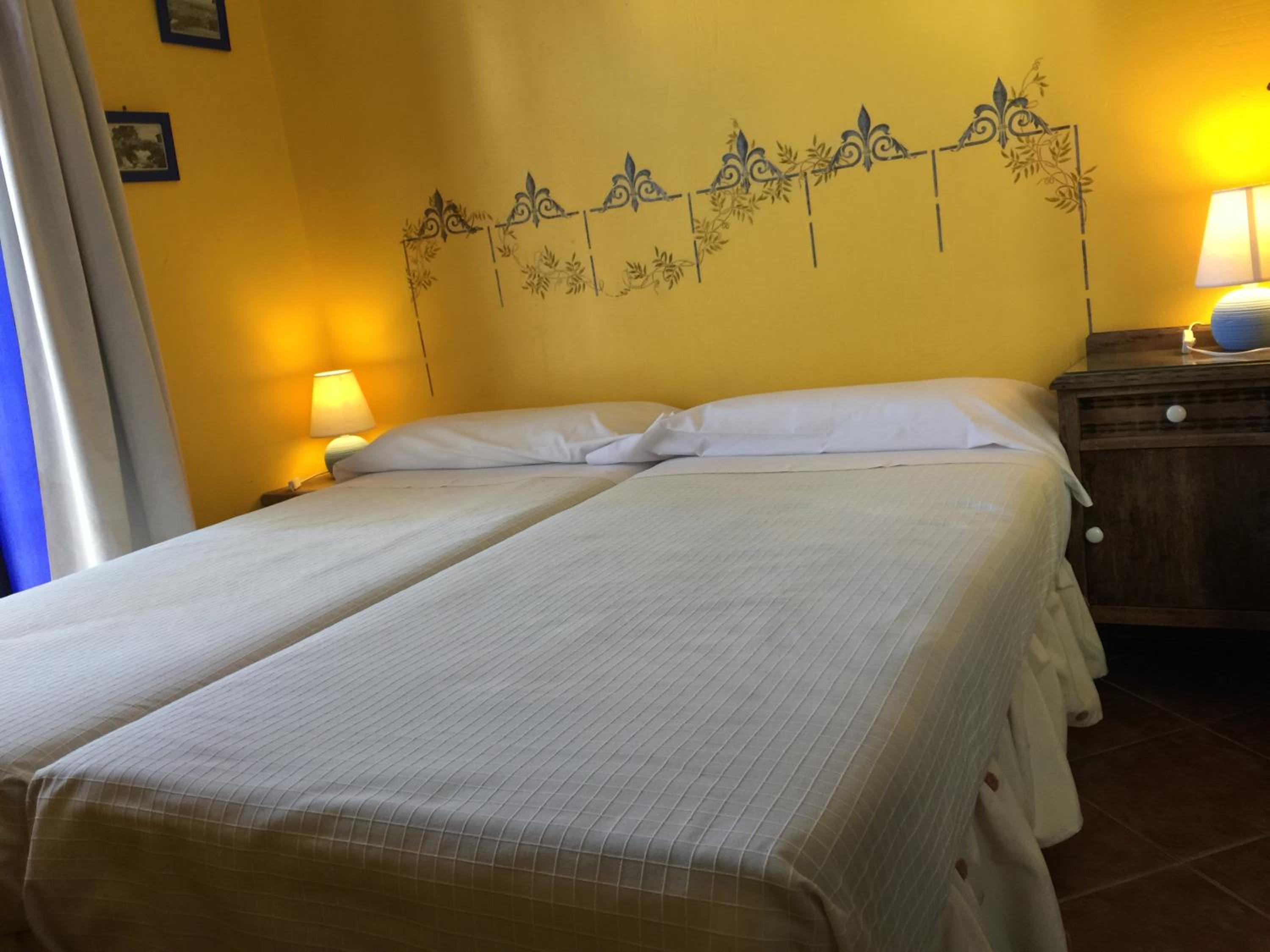 Casa adosada de tres habitaciones