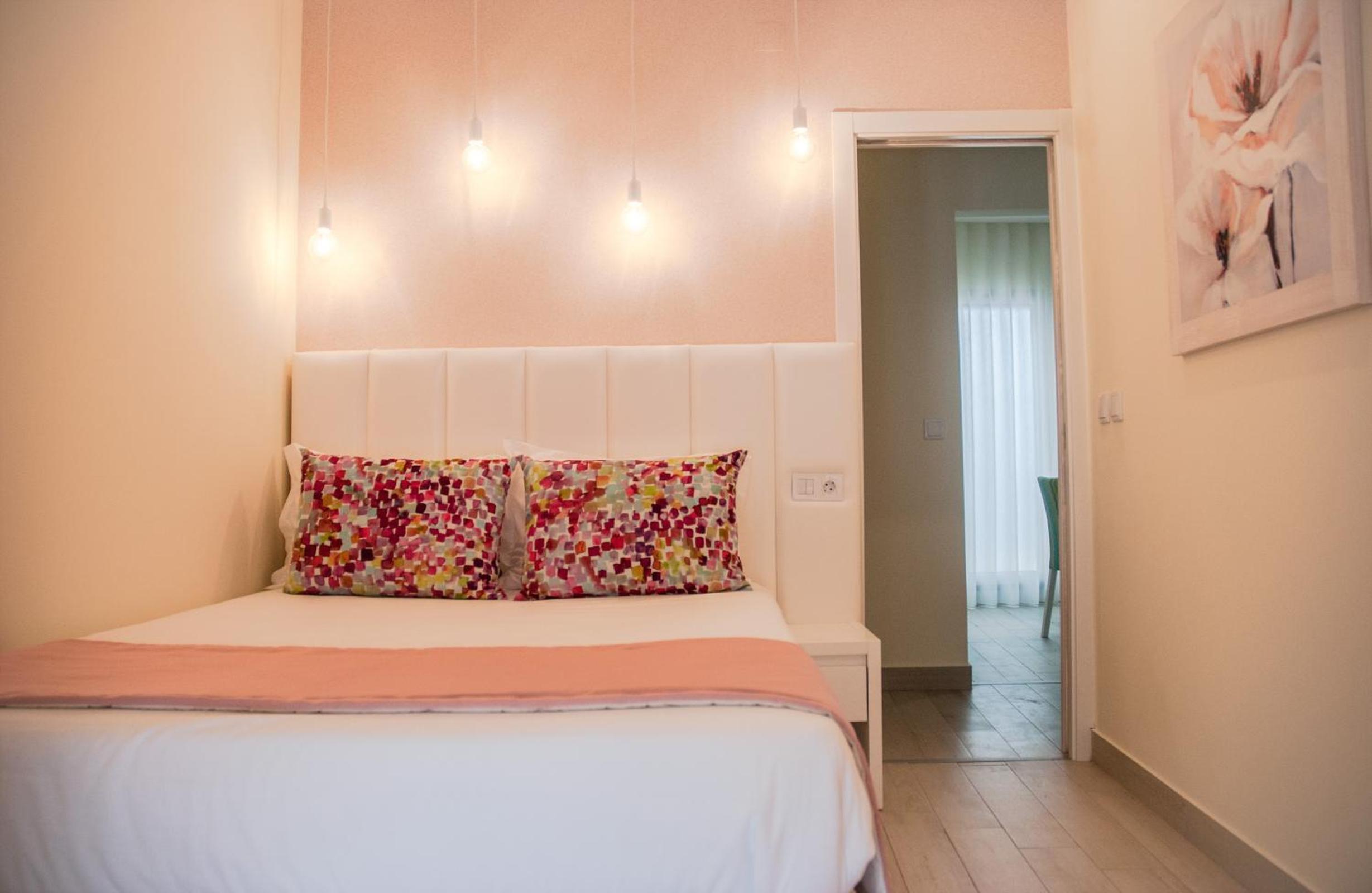 Two-Bedroom Apartment with Sea View - Photo 12
