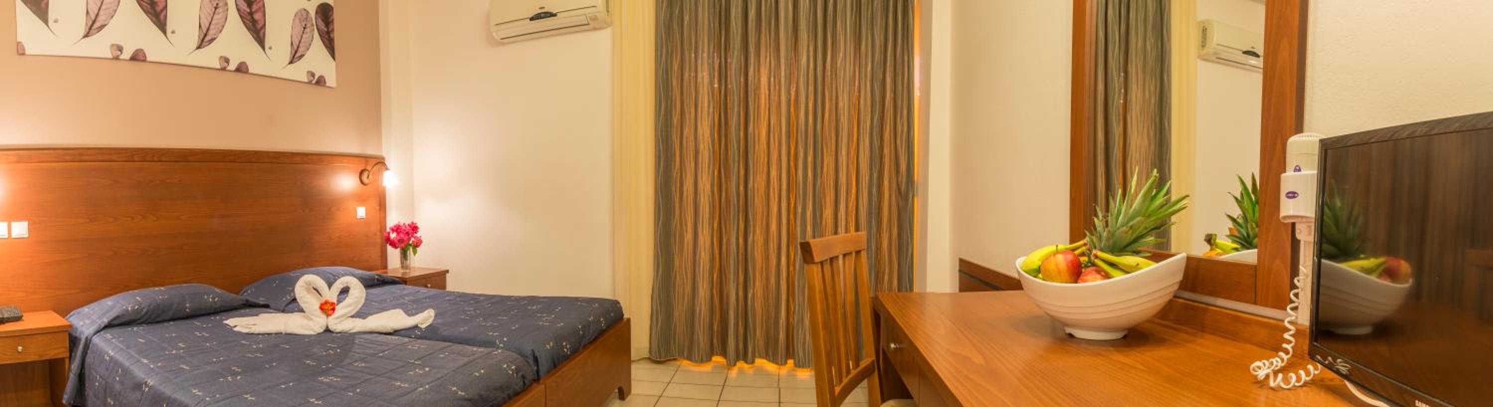Double or Twin Room - Photo 2
