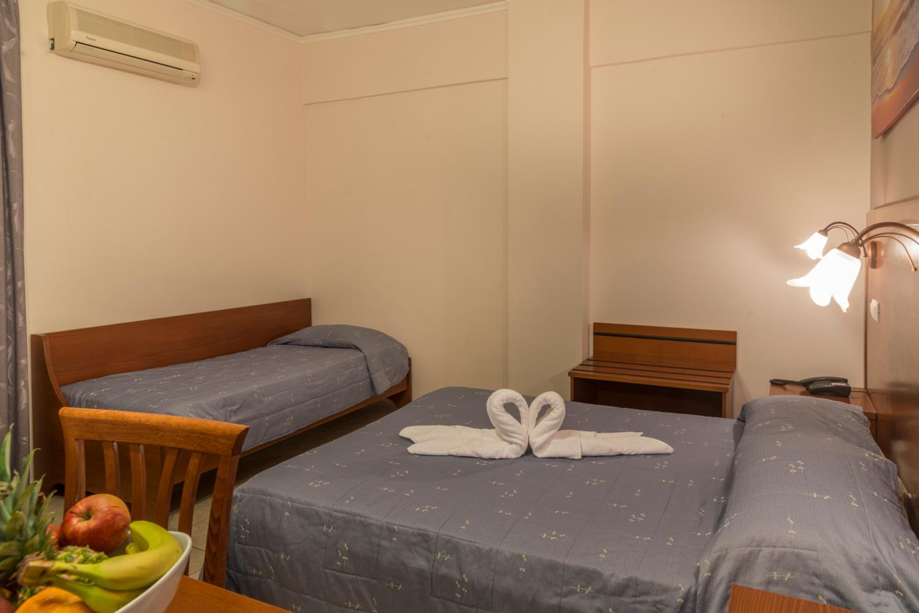 Standard Triple Room - Photo 1