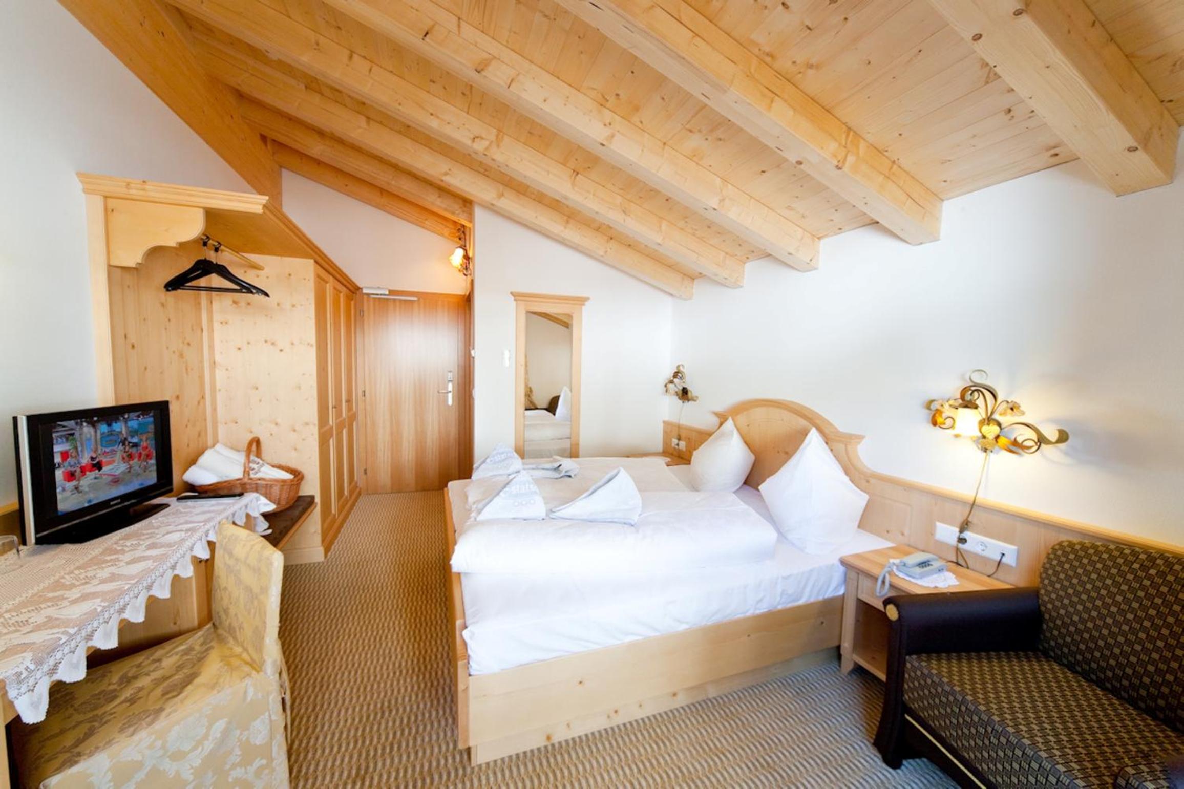 Economy Double Room photo 1