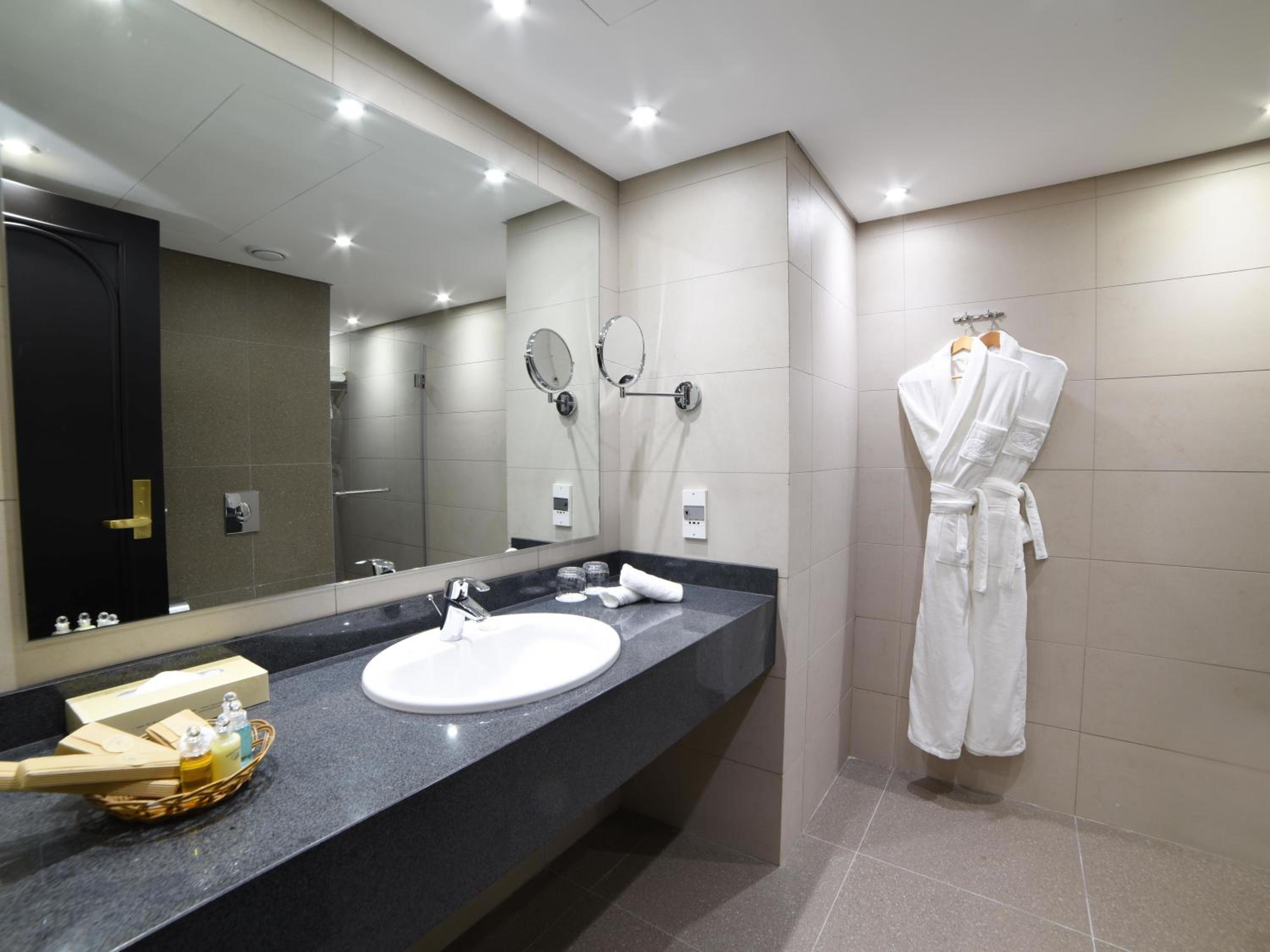 Executive Suite photo 2