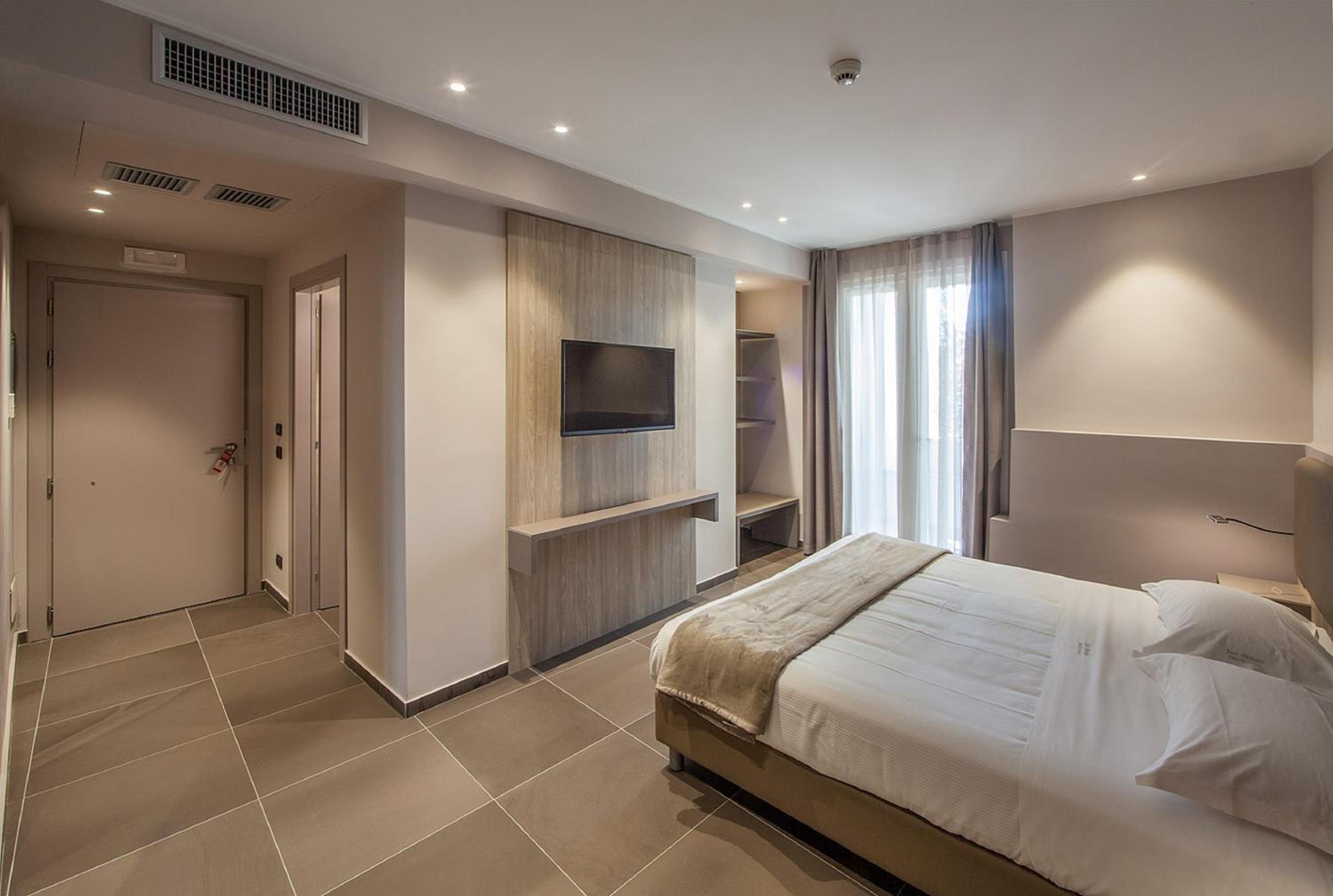 Classic Double or Twin Room - Photo 1