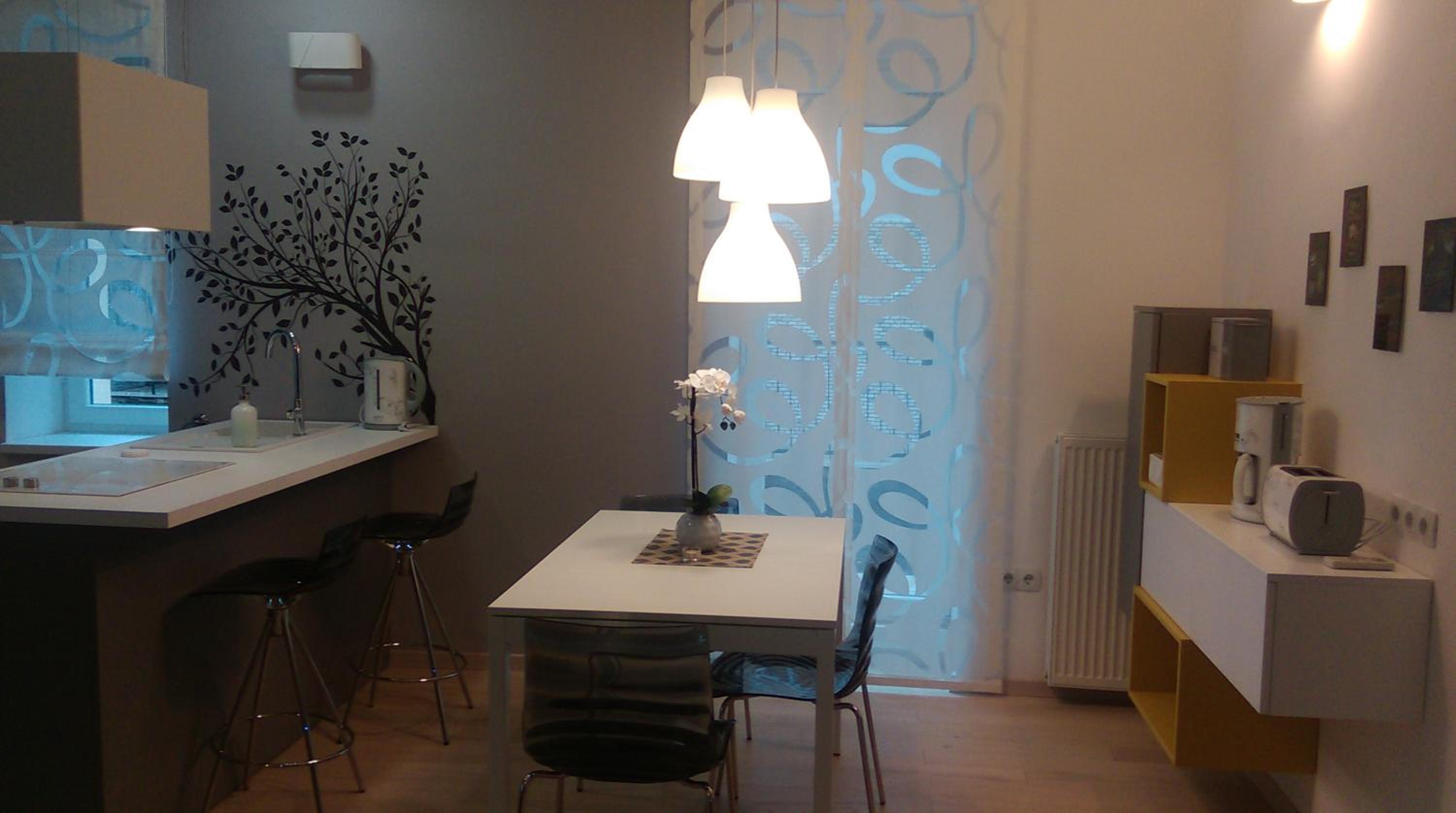 Apartment with Garden View - Photo 5