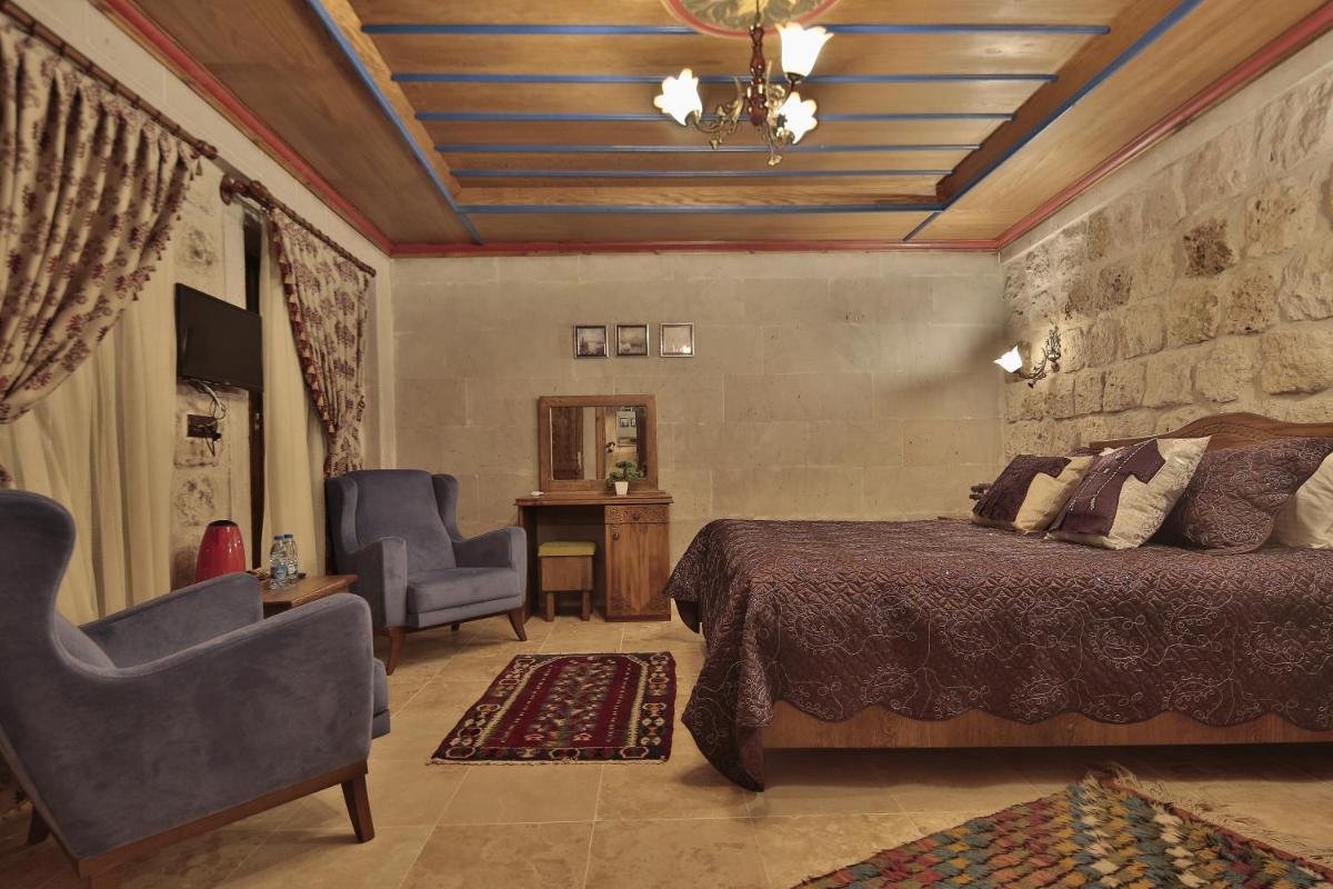 Double Stone Room with Courtyard View photo 3