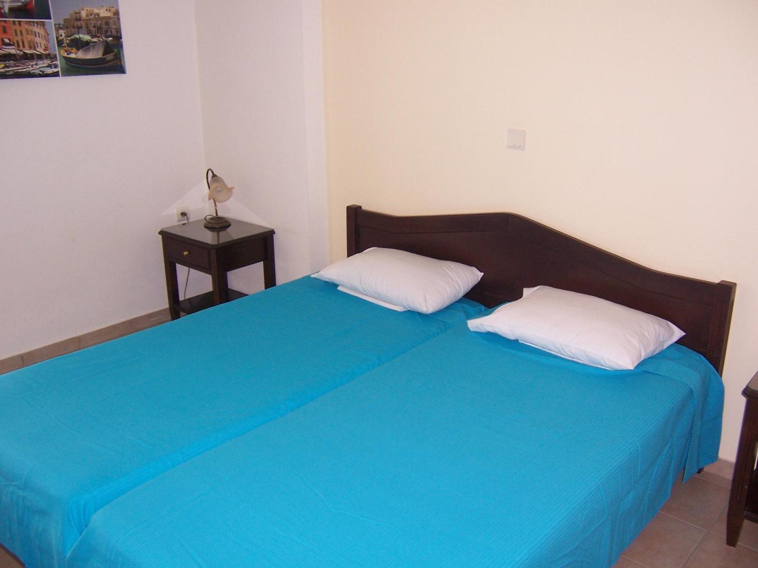 Studio (2 Adults) - Photo 1