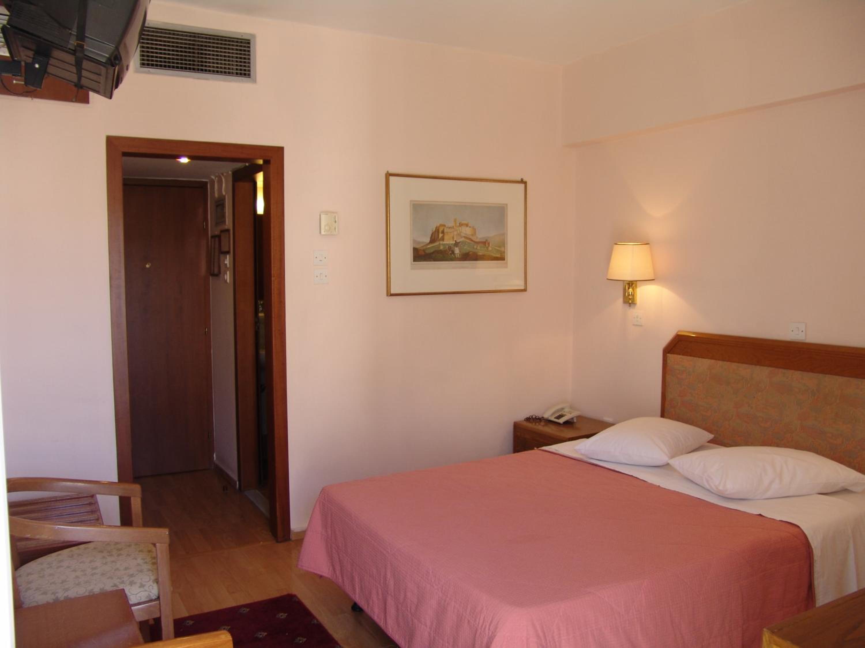 Triple Room photo 2