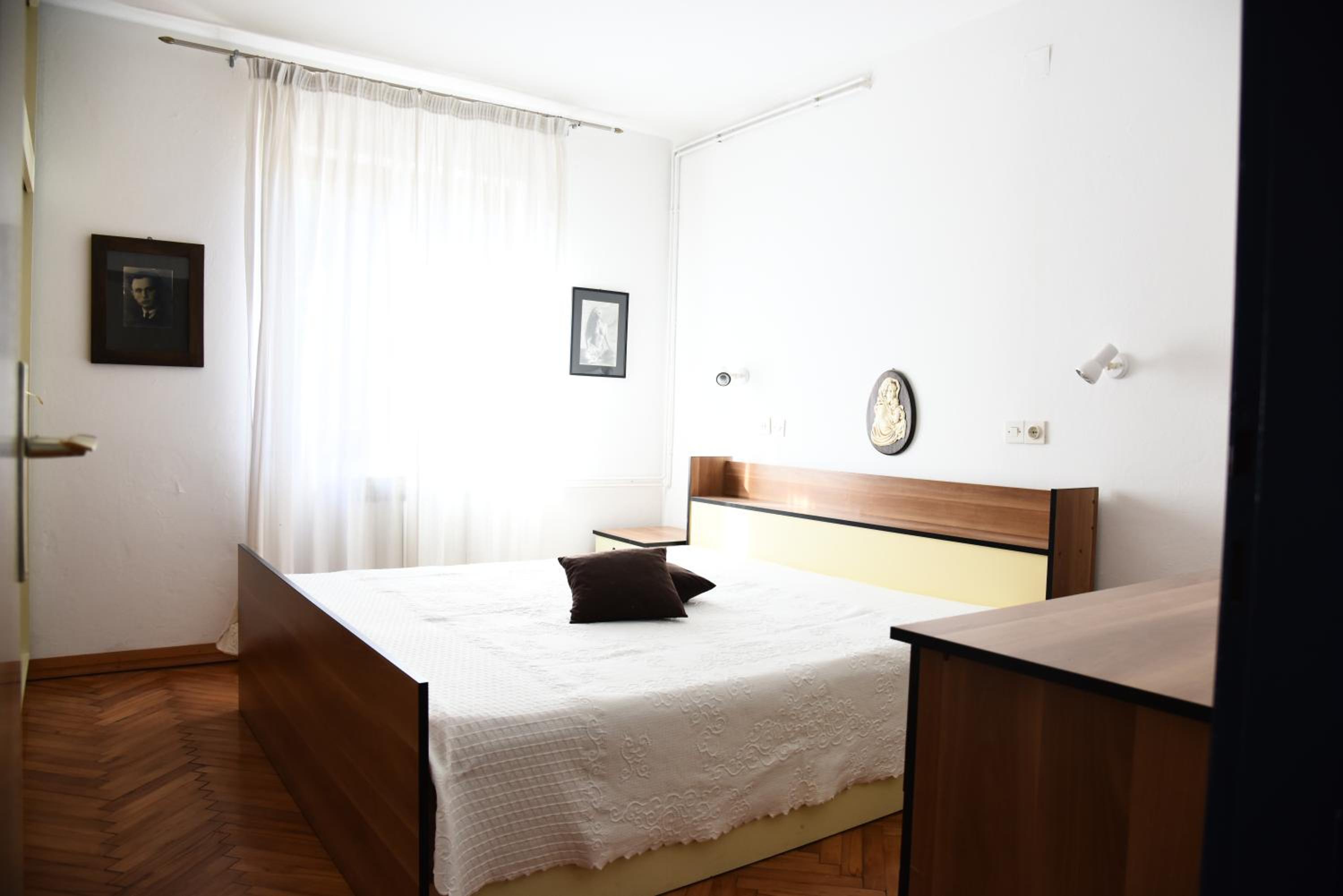Three-Bedroom Apartment with Garden View photo 3