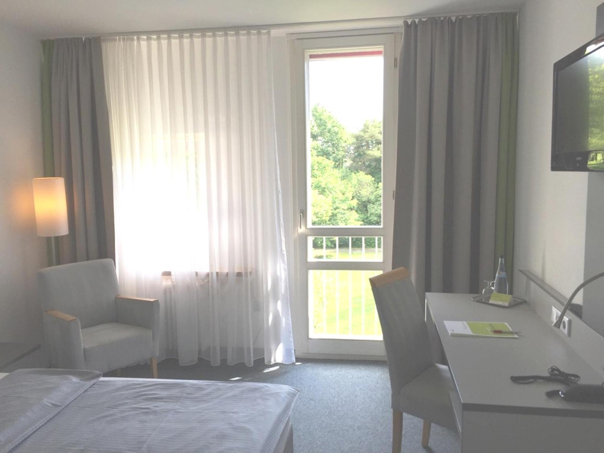 Queen Room photo 3