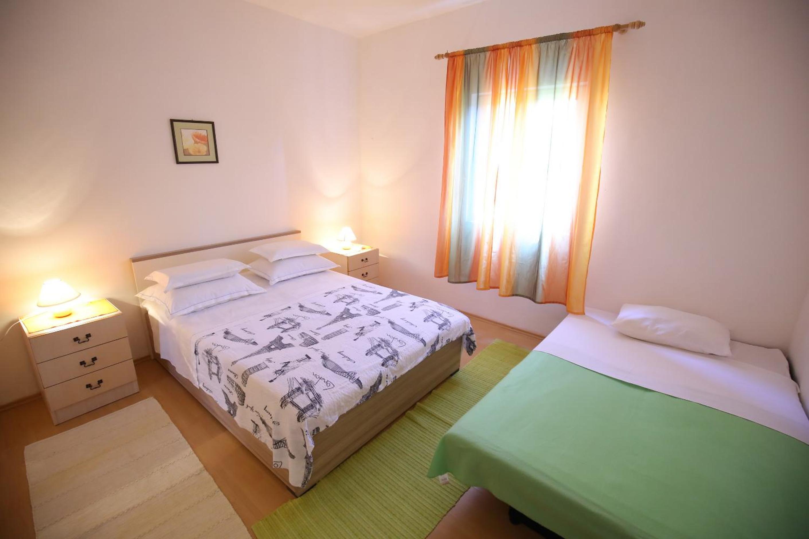 Apartment - Ground Floor photo 2