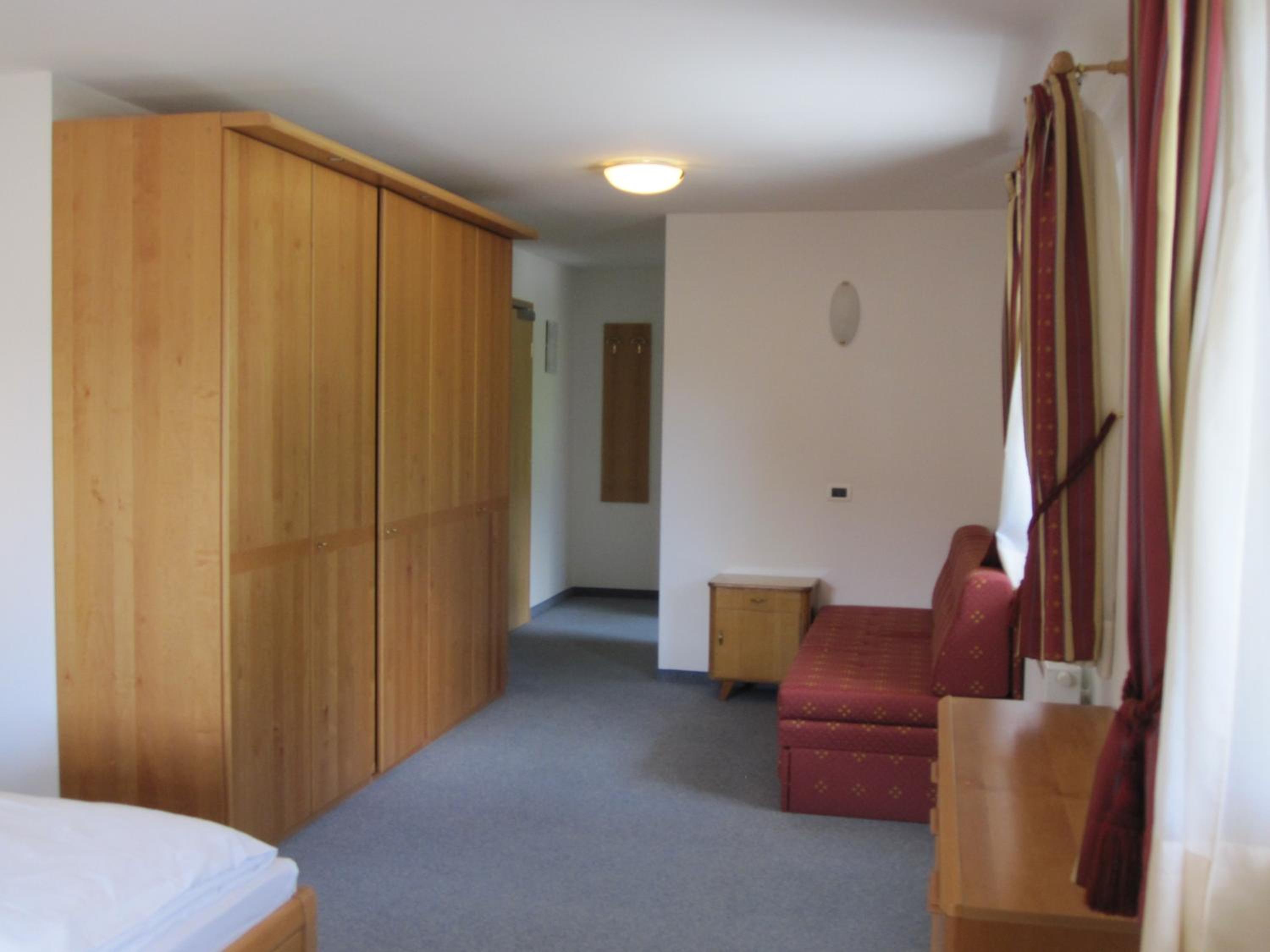 Superior Triple Room photo 2