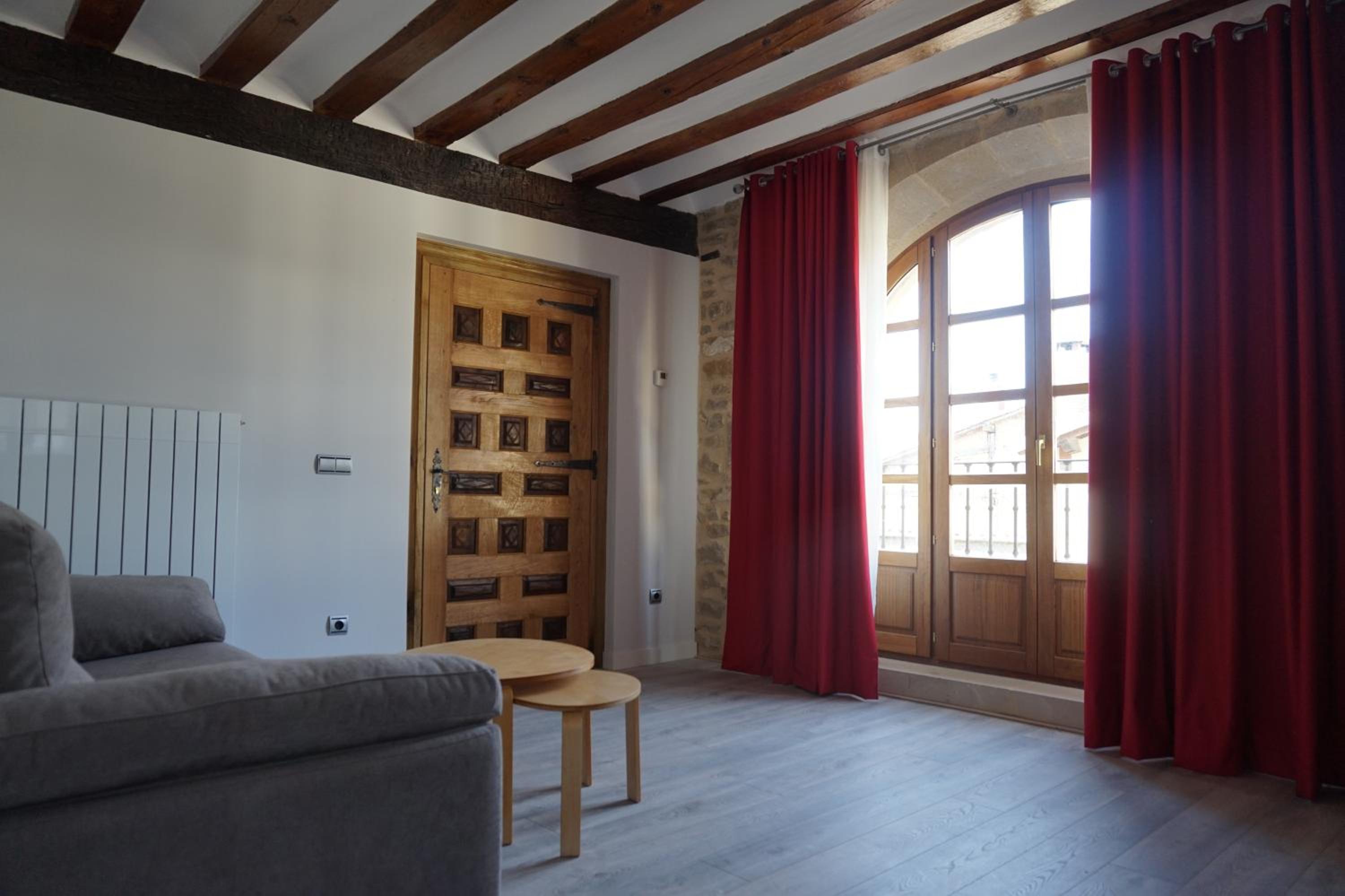 Deluxe Suite - Photo 3