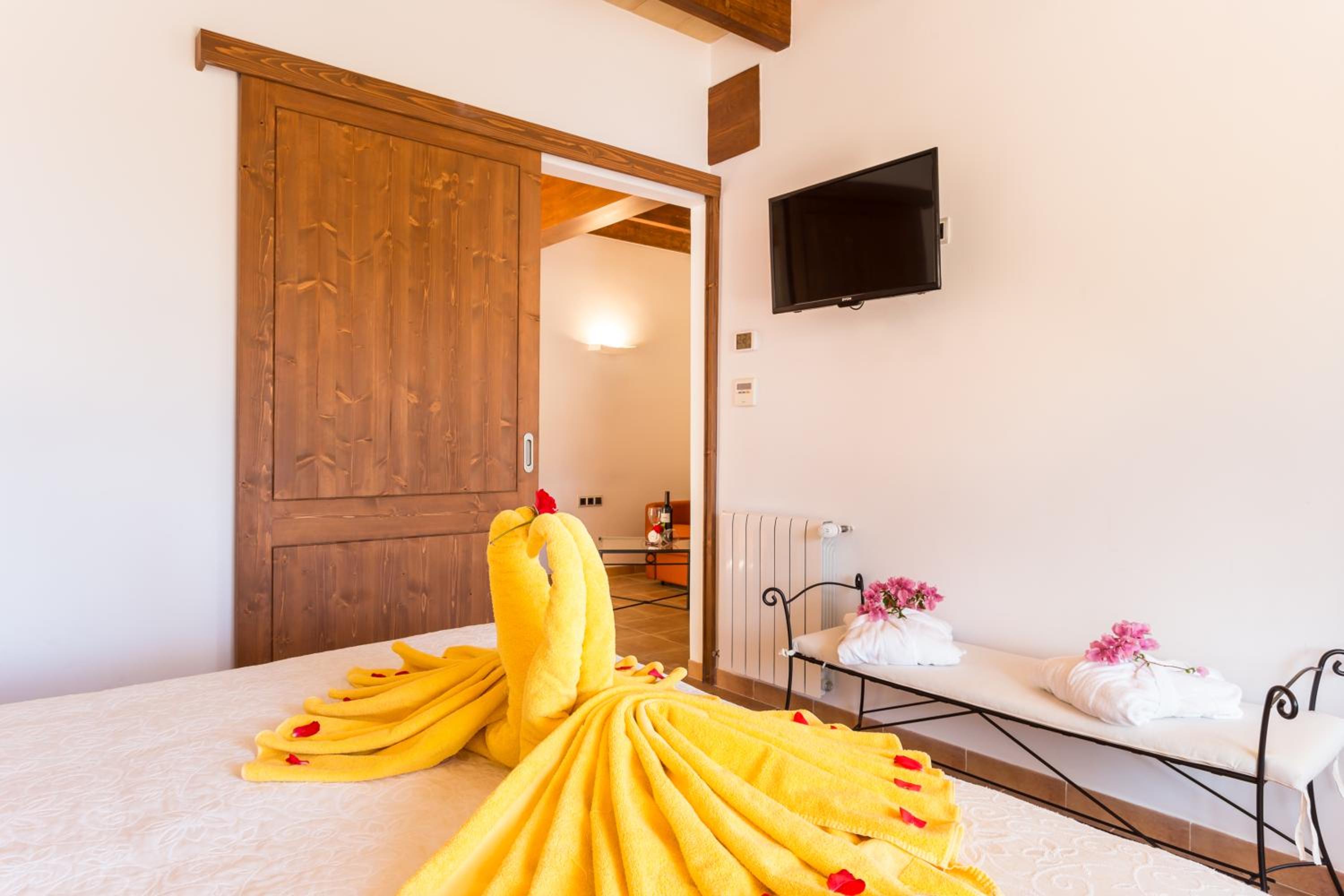Deluxe Suite photo 2